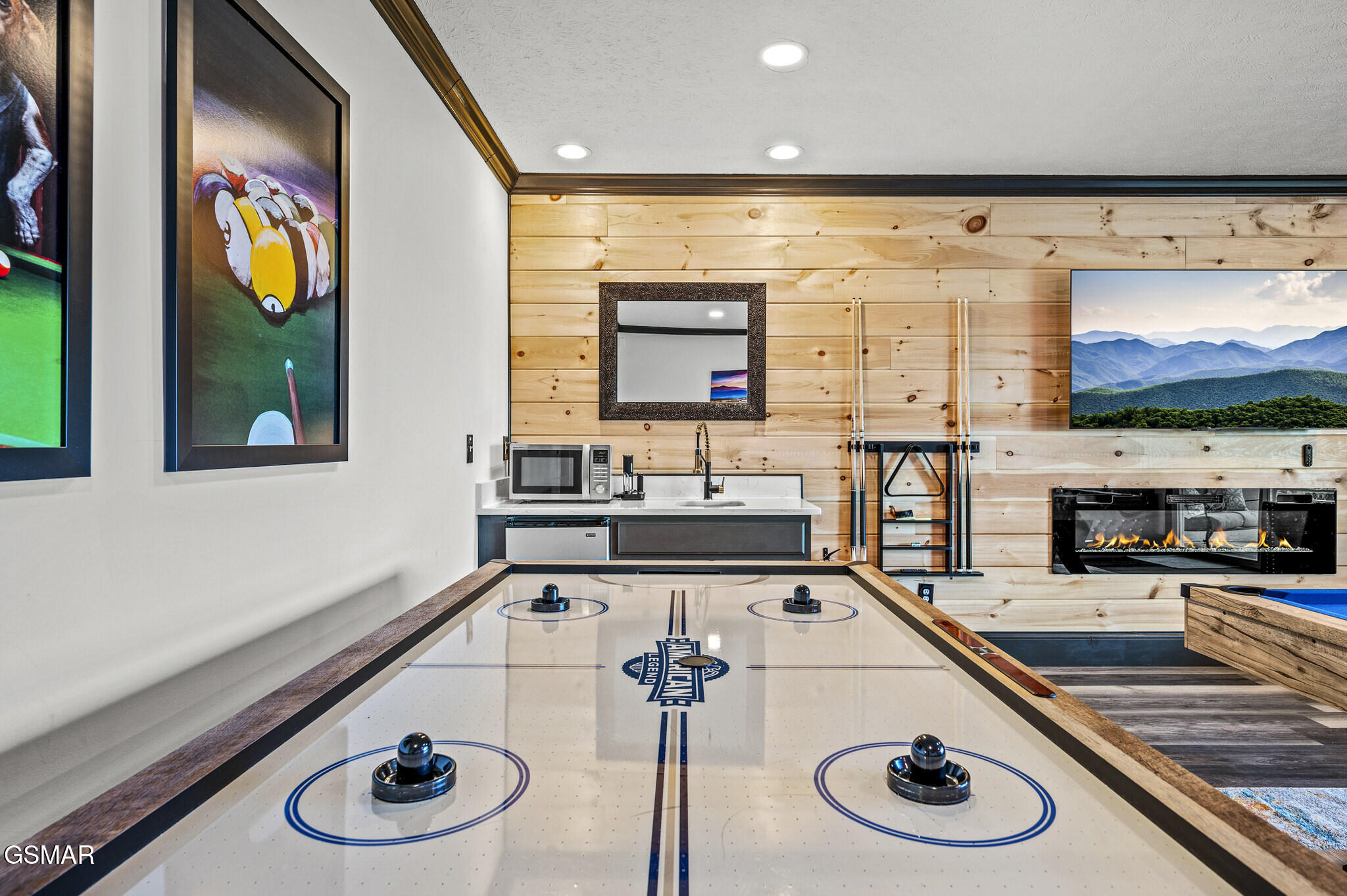 450 Maggie Mack Lane Sevierville TN 37862