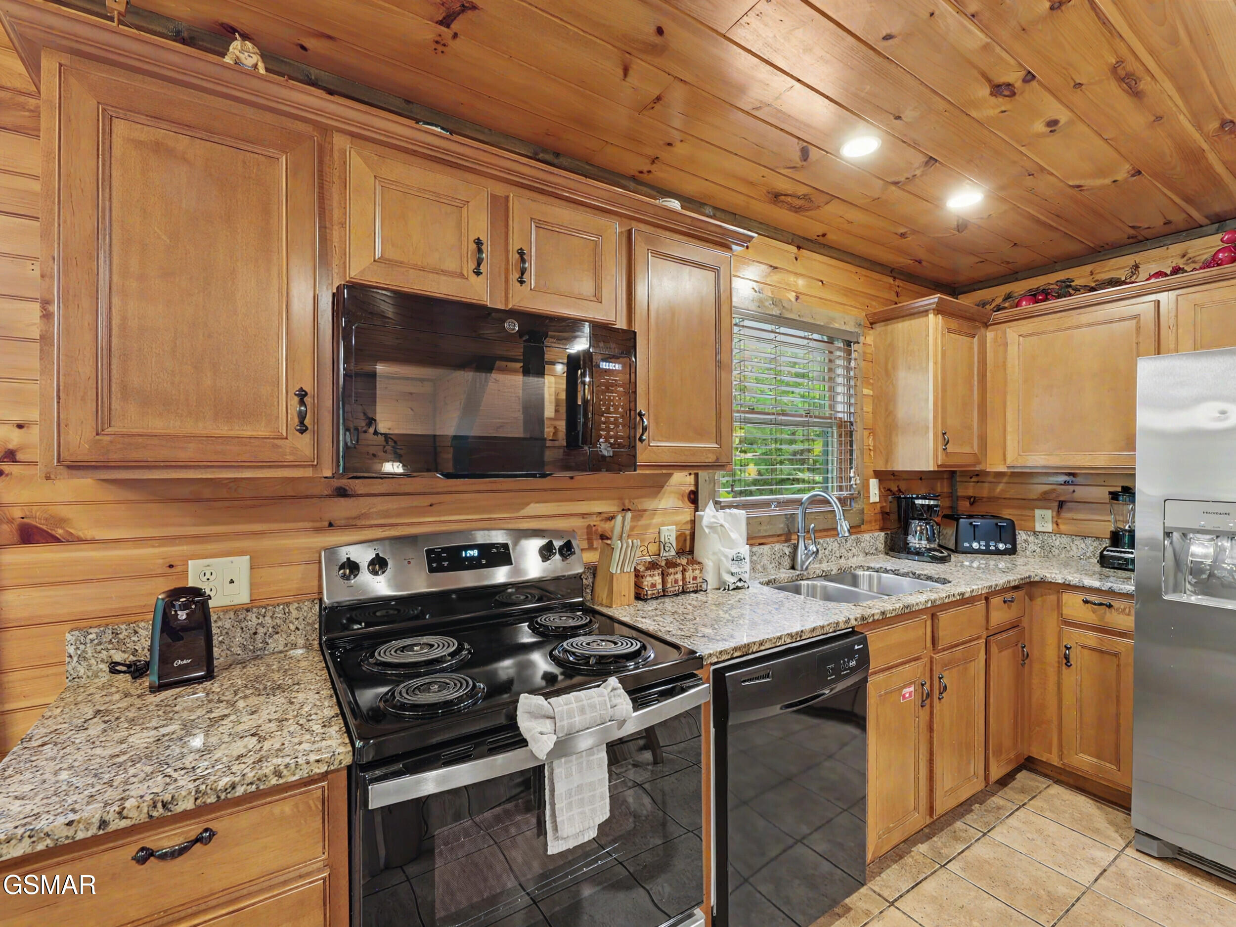831 Spirit Loop Way Gatlinburg TN 37738