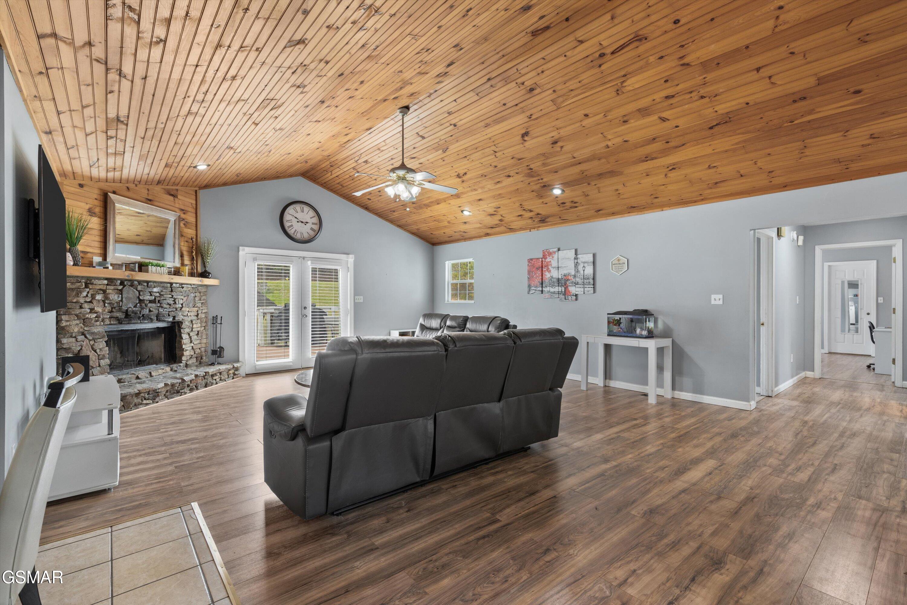 2802 Seth Road Pigeon Forge TN 37863