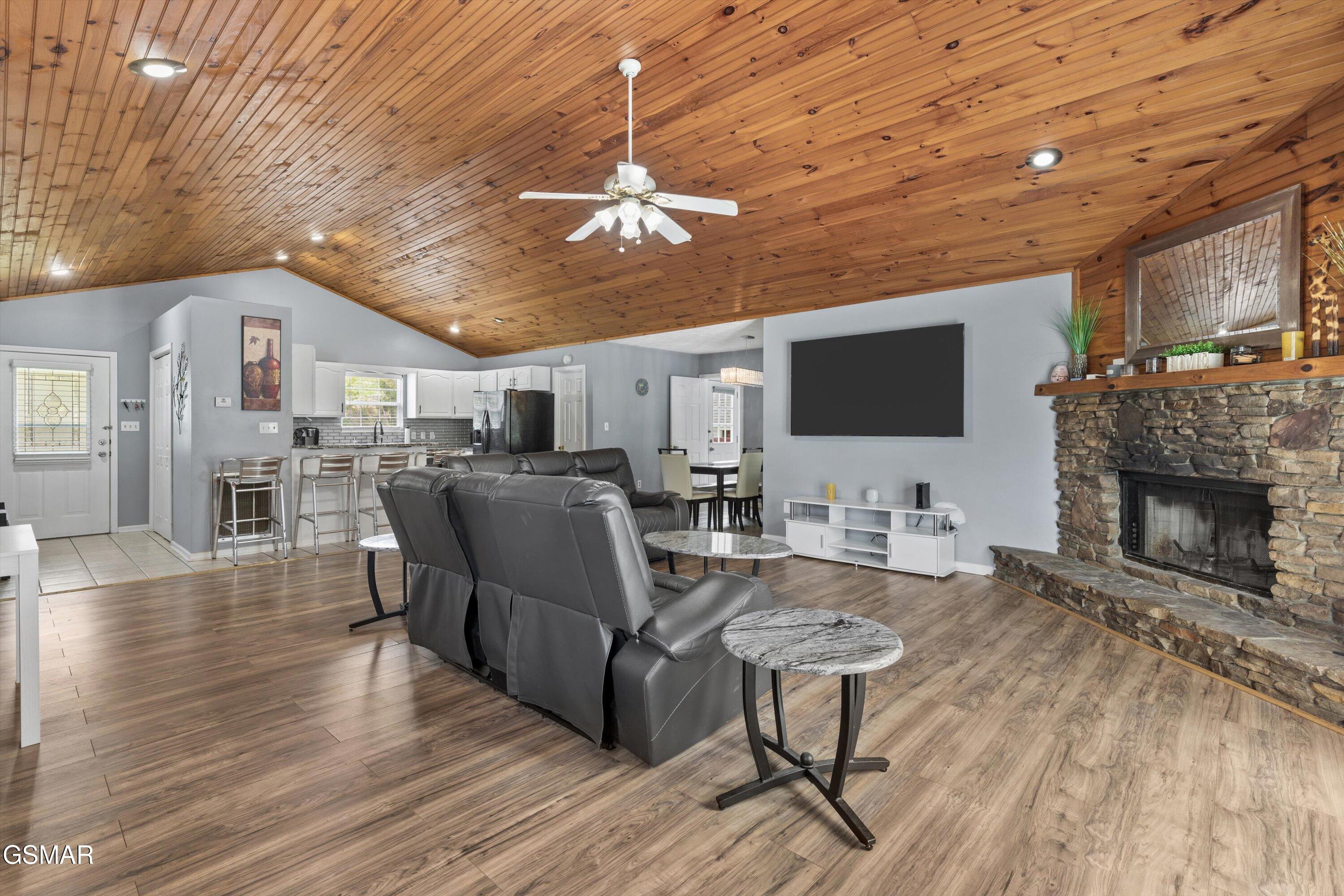 2802 Seth Road Pigeon Forge TN 37863