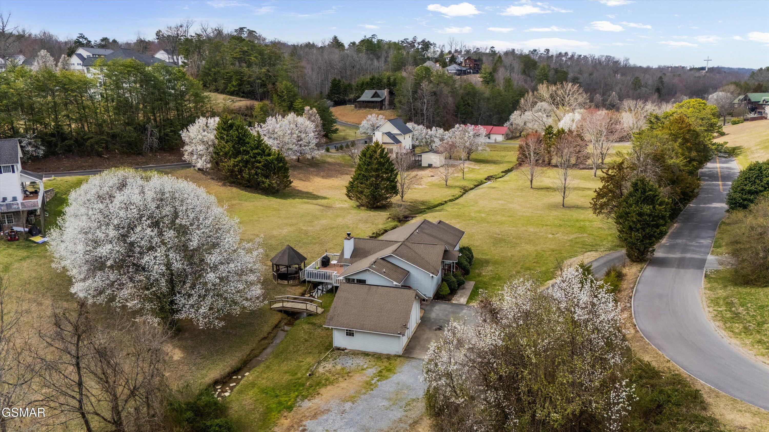 2802 Seth Road Pigeon Forge TN 37863