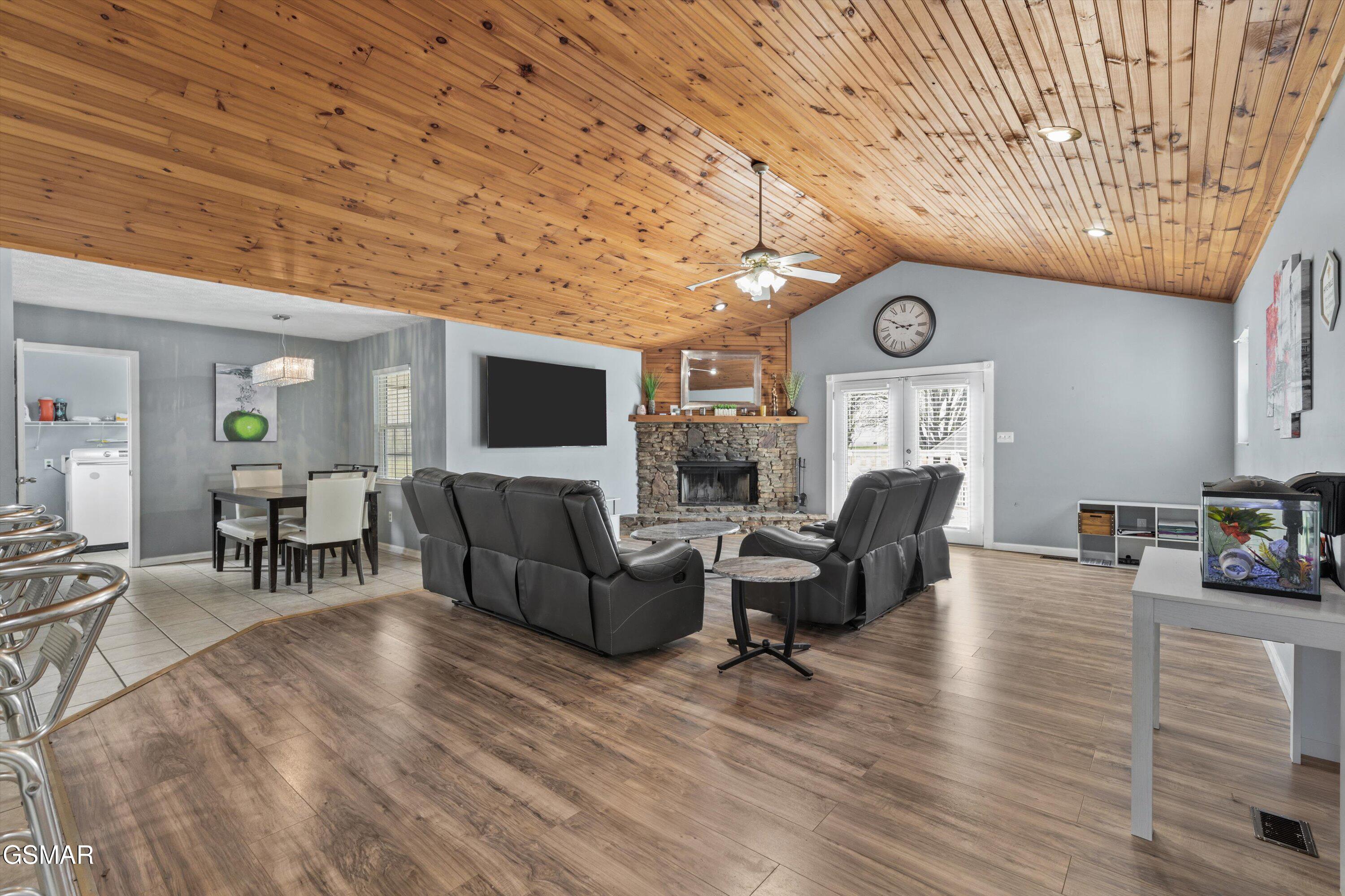 2802 Seth Road Pigeon Forge TN 37863