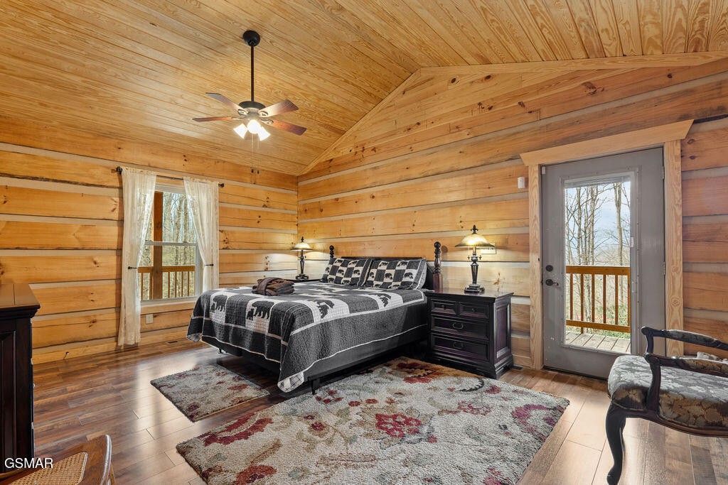 3393 Grand Country Drive Cosby TN 37722