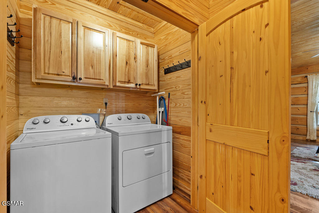 3393 Grand Country Drive Cosby TN 37722