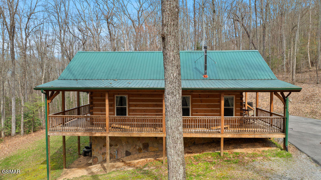 3393 Grand Country Drive Cosby TN 37722