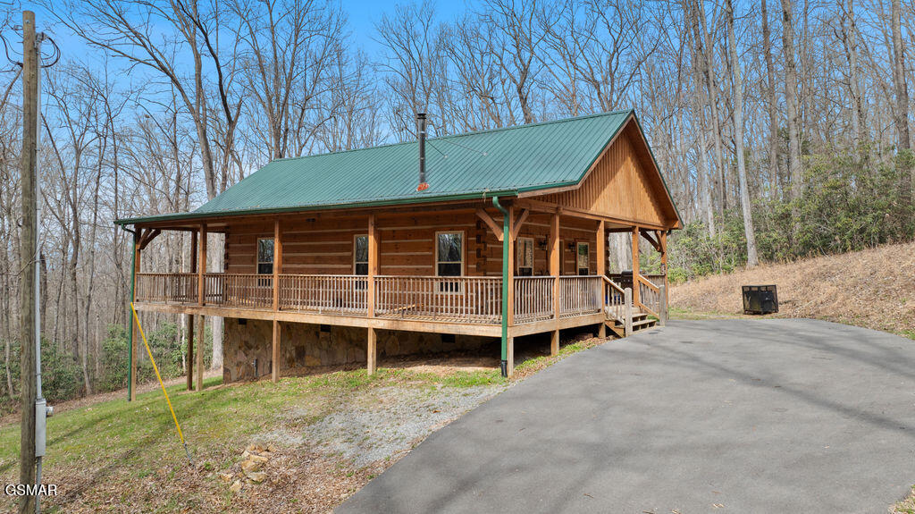 3393 Grand Country Drive Cosby TN 37722
