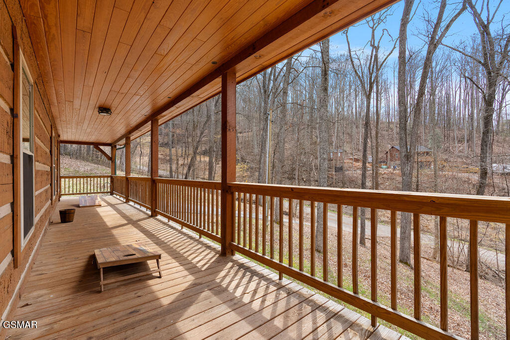 3393 Grand Country Drive Cosby TN 37722