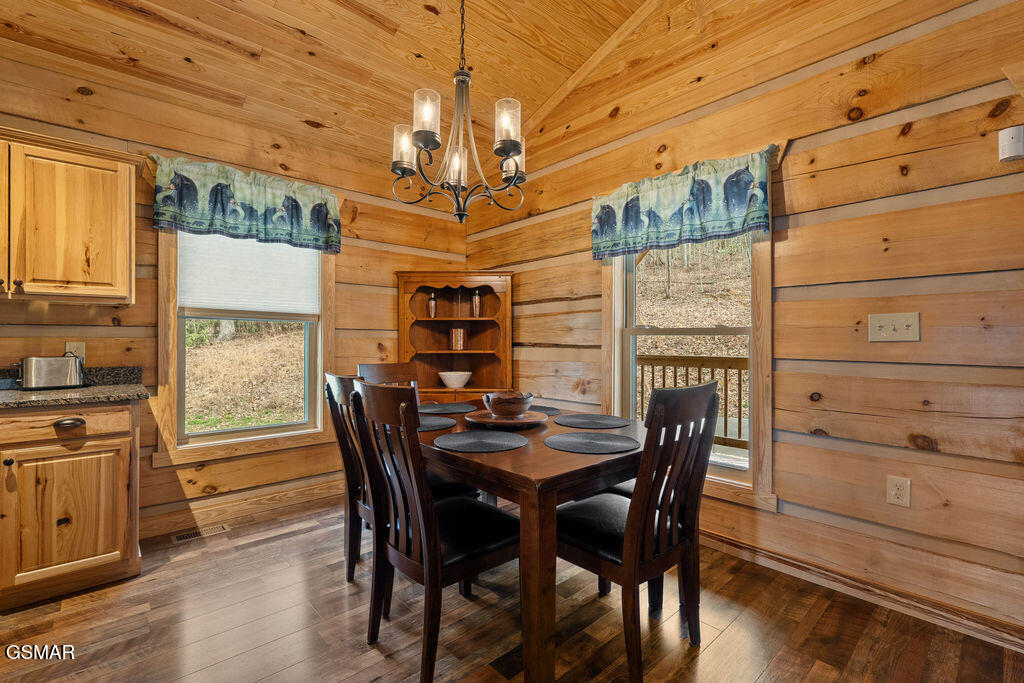 3393 Grand Country Drive Cosby TN 37722
