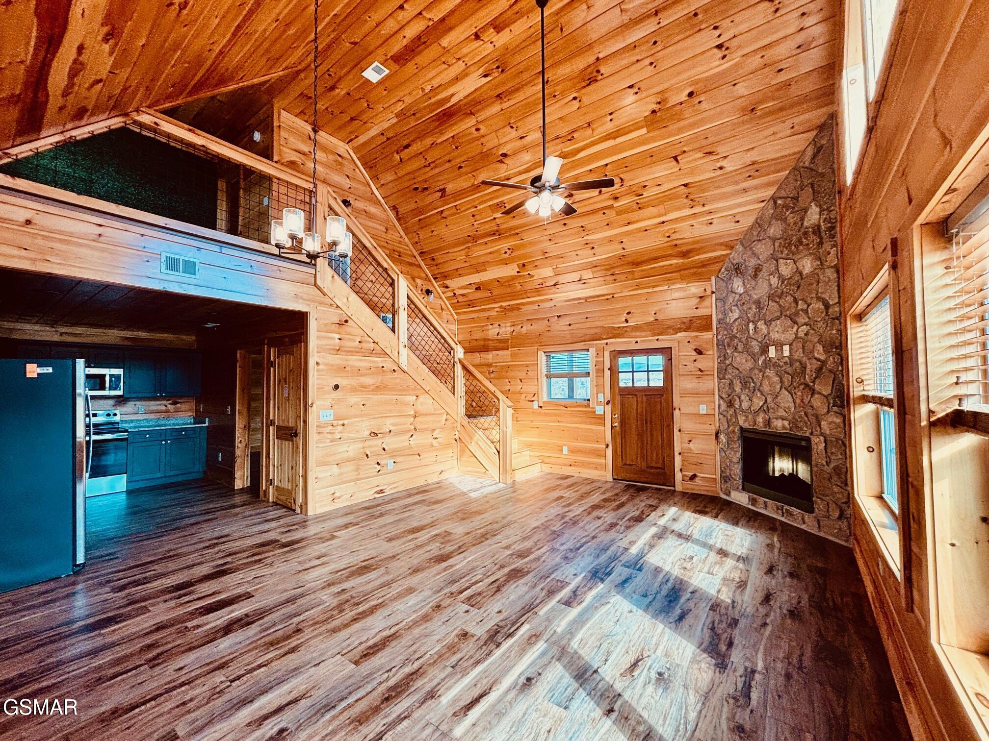 3863 Holders Grove Road Cosby TN 37722