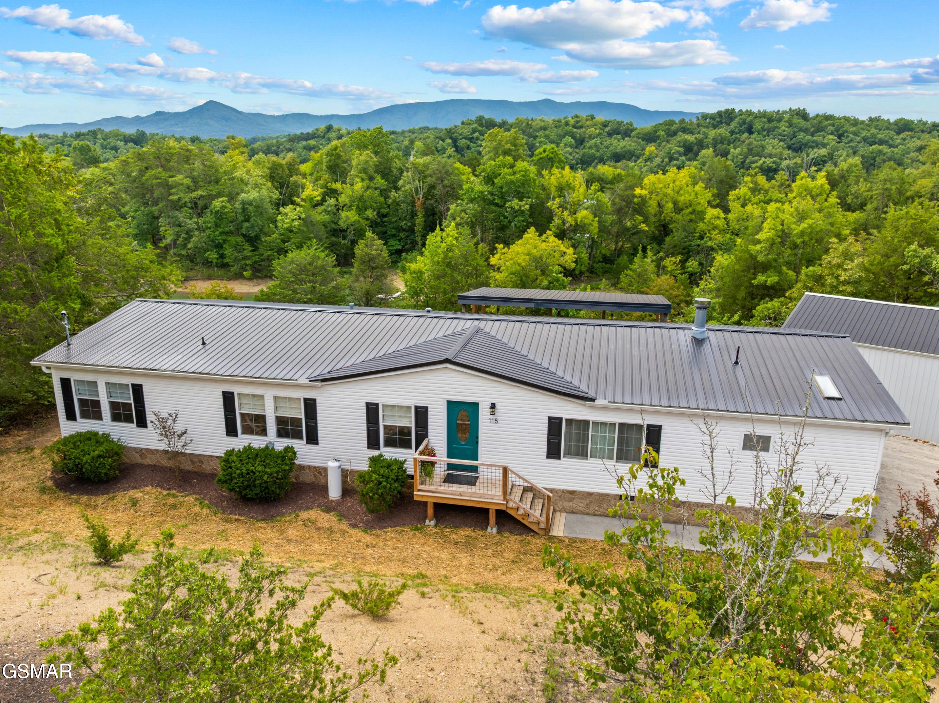115 Granny Davis Way Dandridge TN 37725