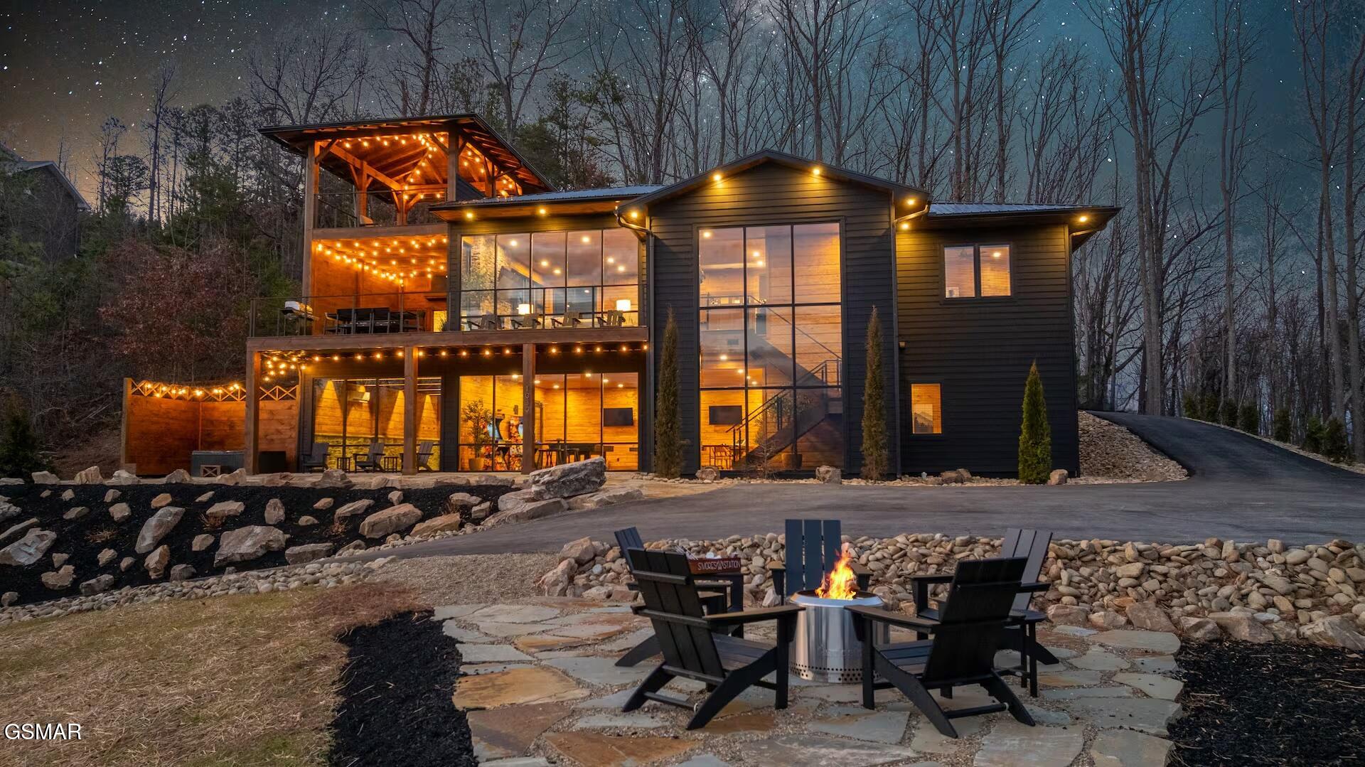 1030 Wiley Oakley Drive Gatlinburg TN 37738