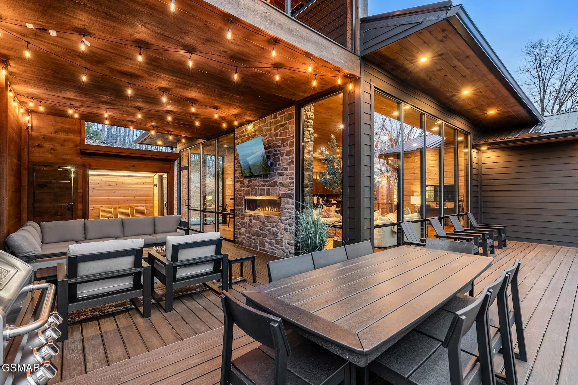 1030 Wiley Oakley Drive Gatlinburg TN 37738