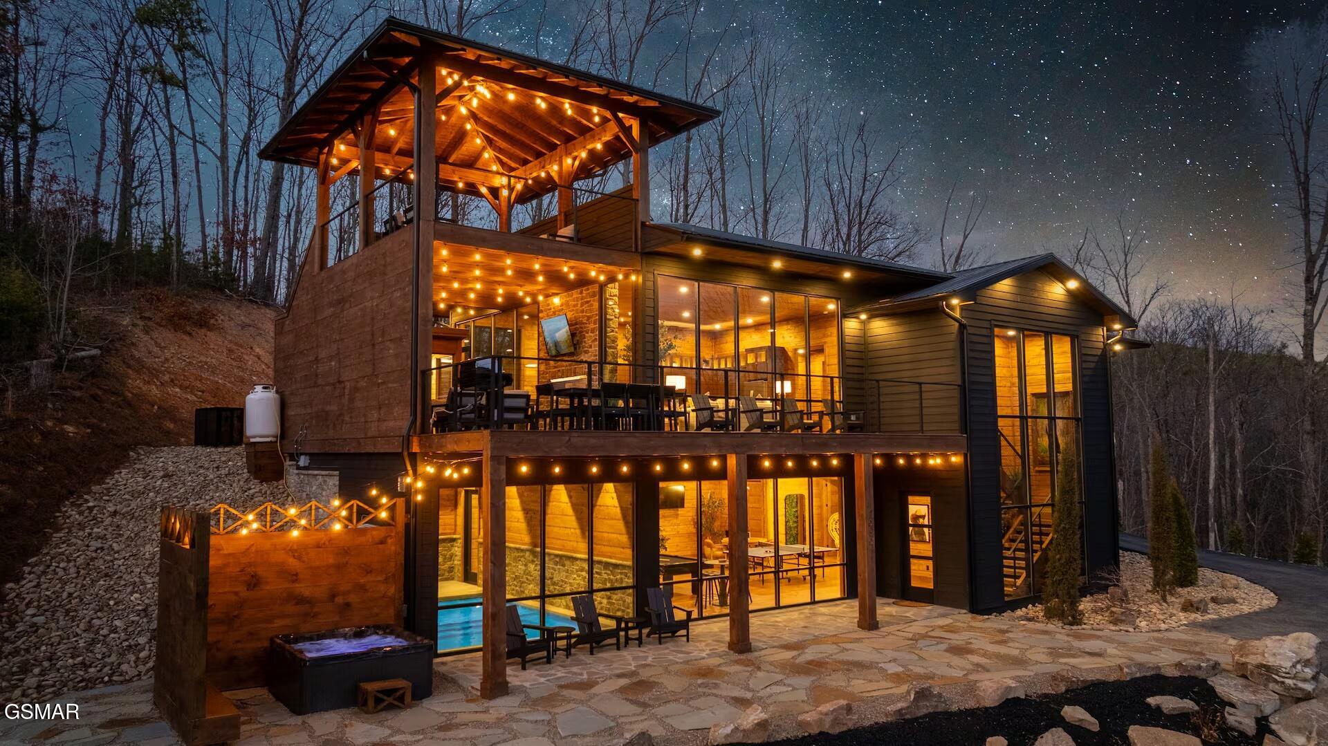 1030 Wiley Oakley Drive Gatlinburg TN 37738