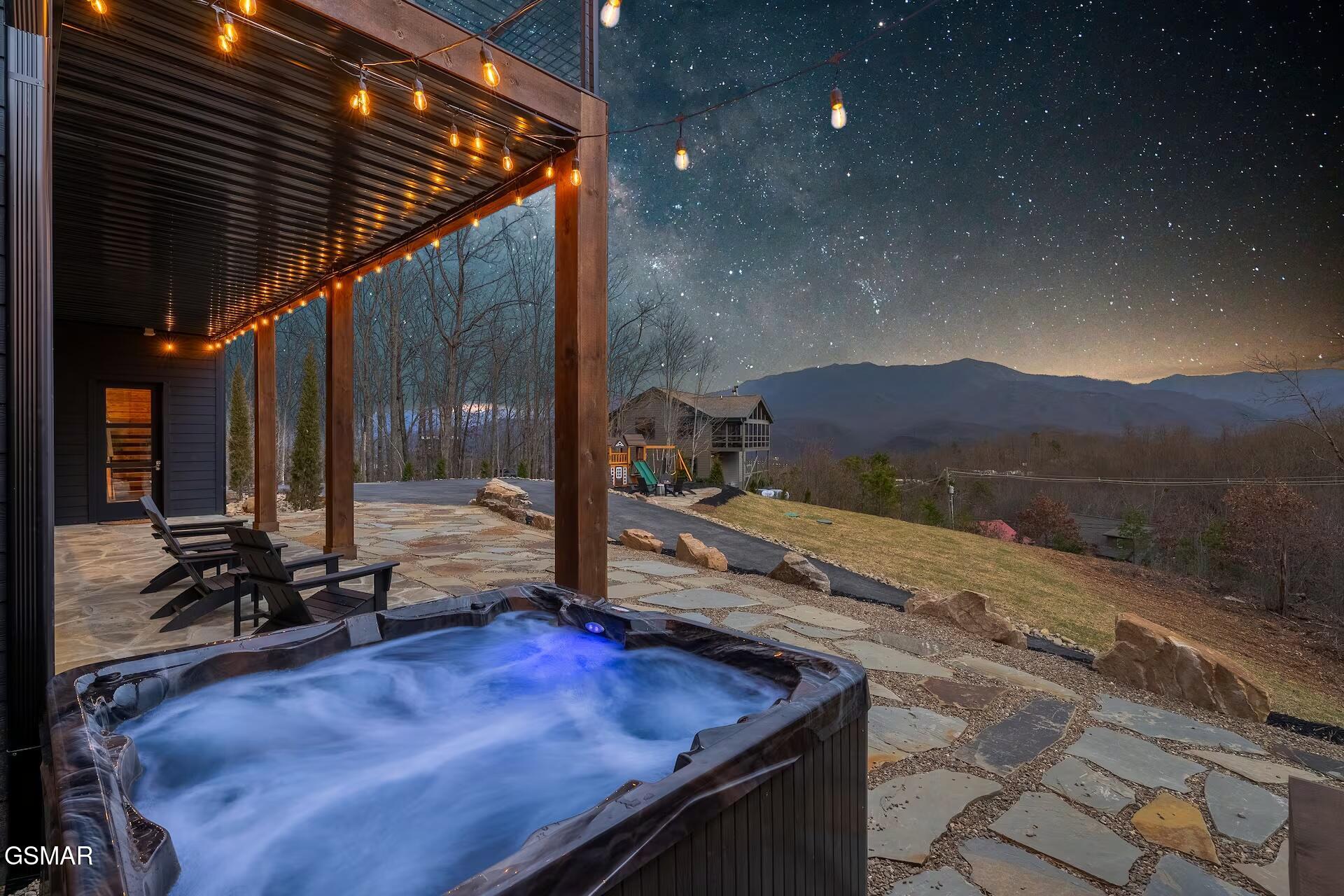 1030 Wiley Oakley Drive Gatlinburg TN 37738