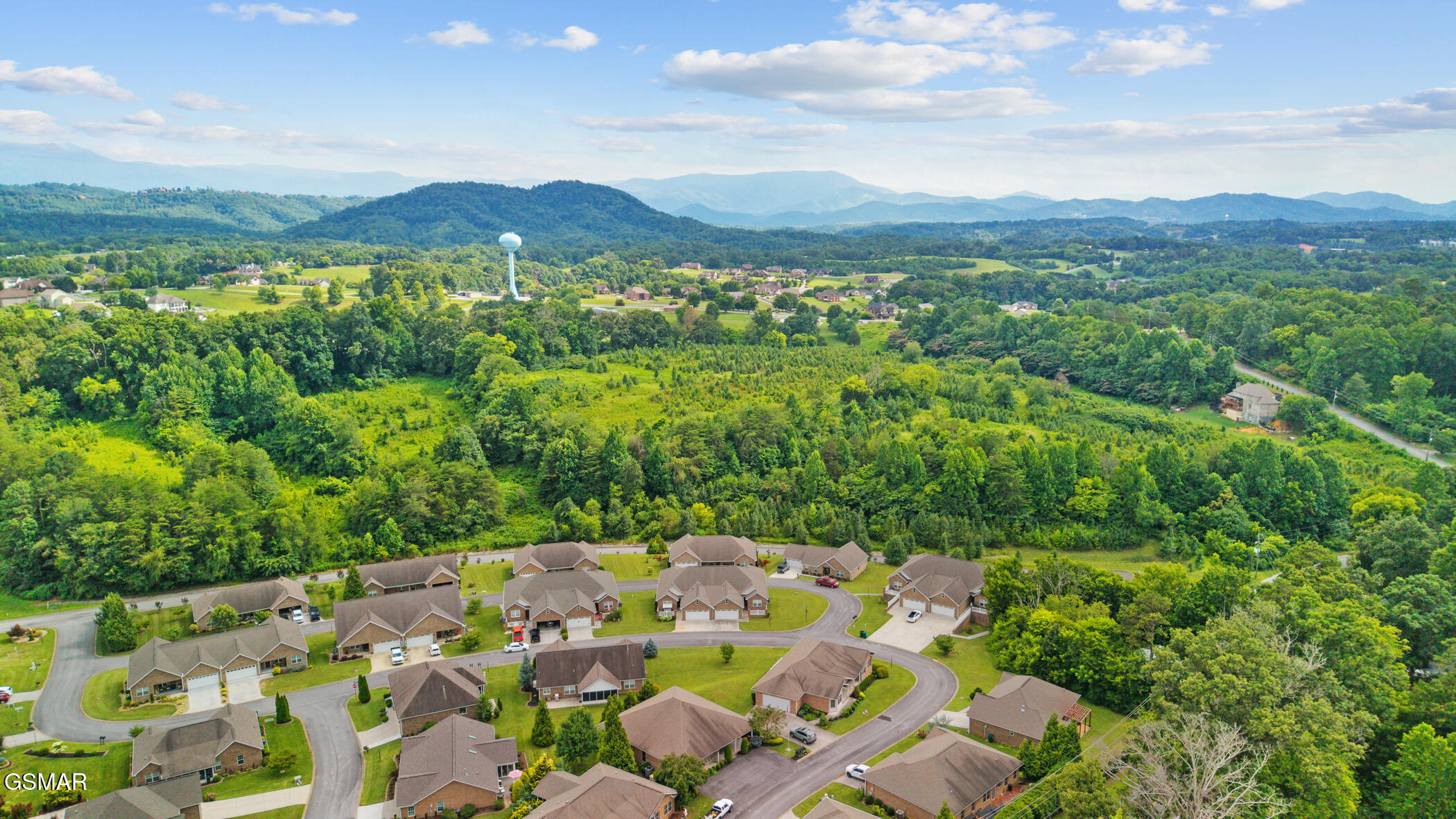 2122 Zion Drive Sevierville TN 37862