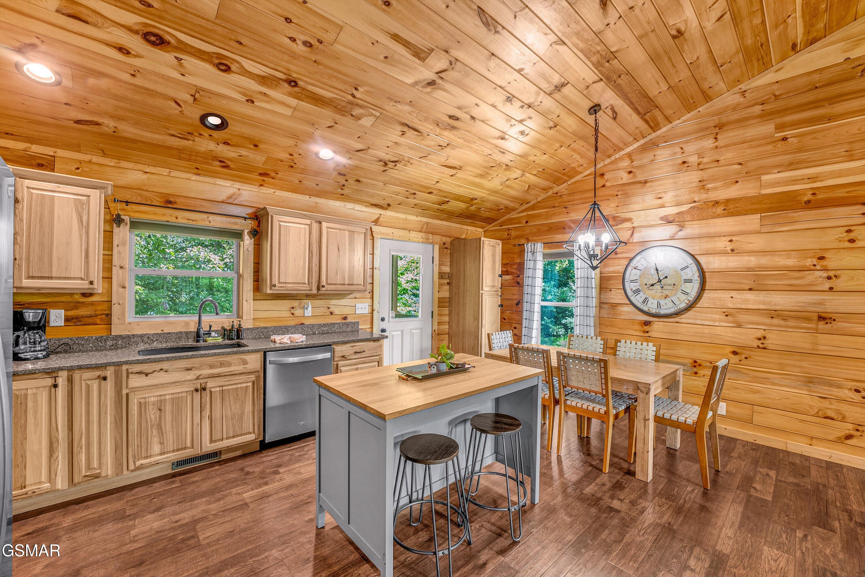 2316 Wingspan Drive Sevierville TN 37876