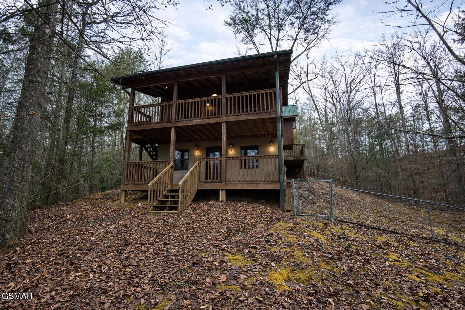 2034 Bales Way Sevierville TN 37876