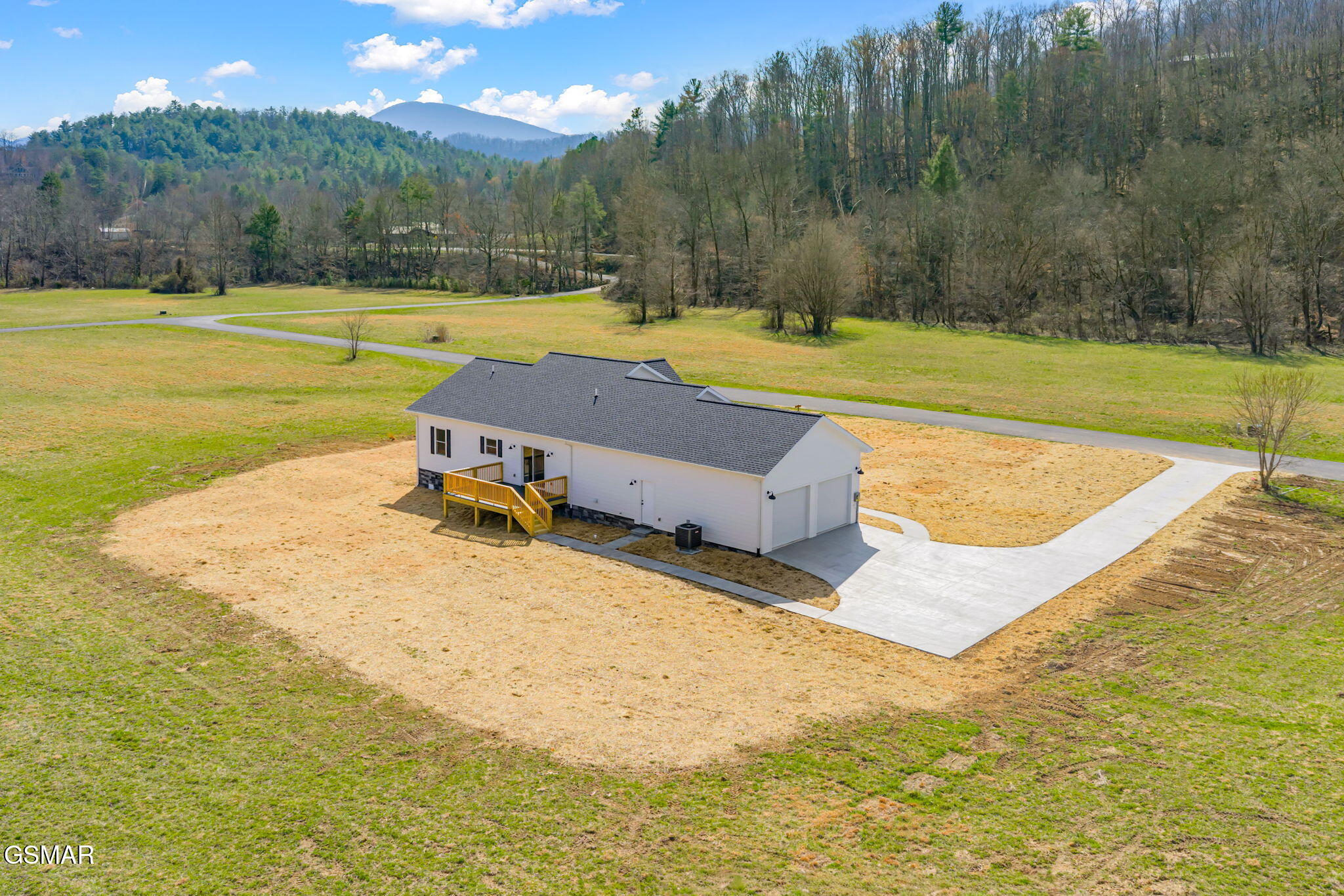 680 Kaylees Loop Del Rio TN 37727