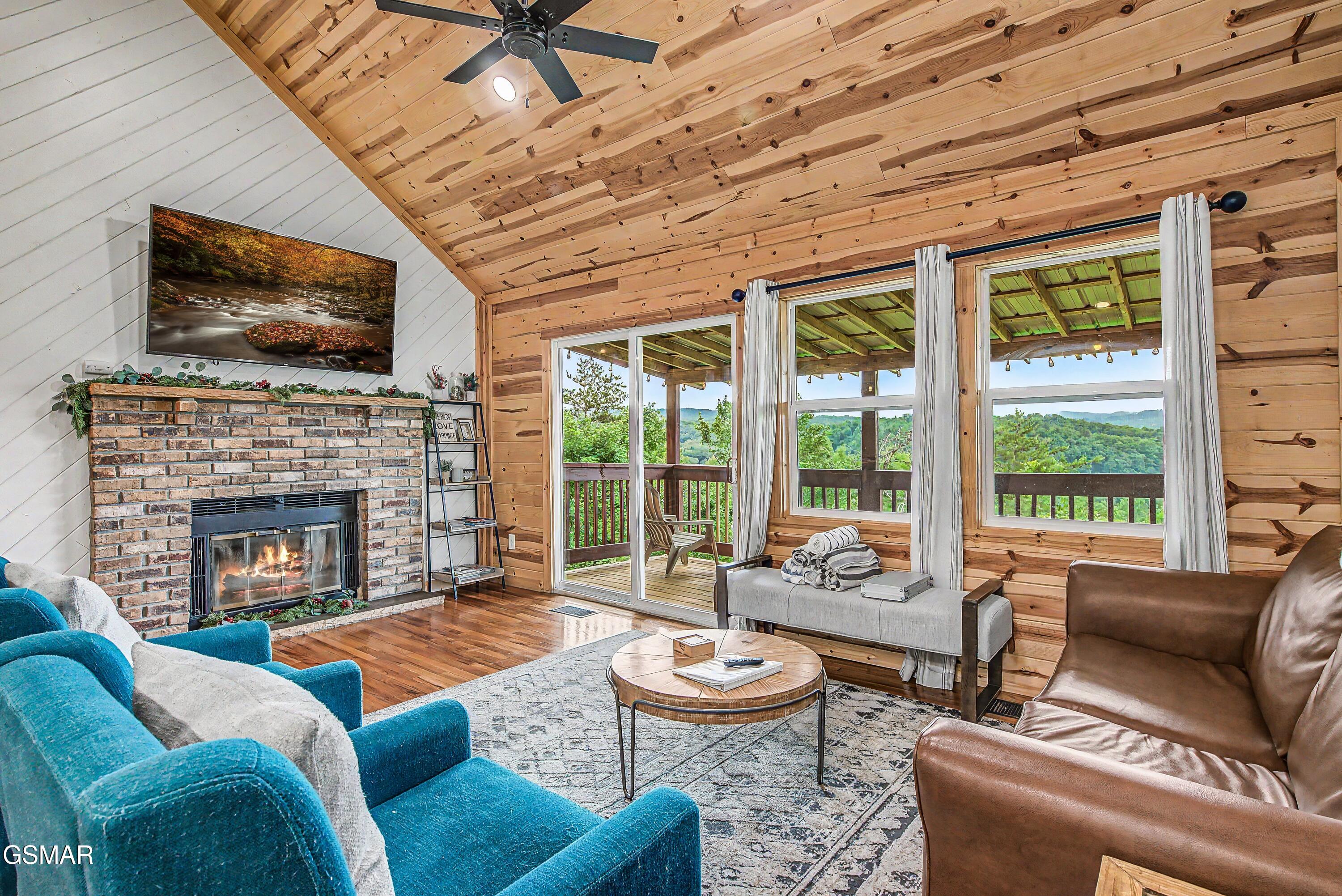 1782 Red Bone Way Sevierville TN 37876