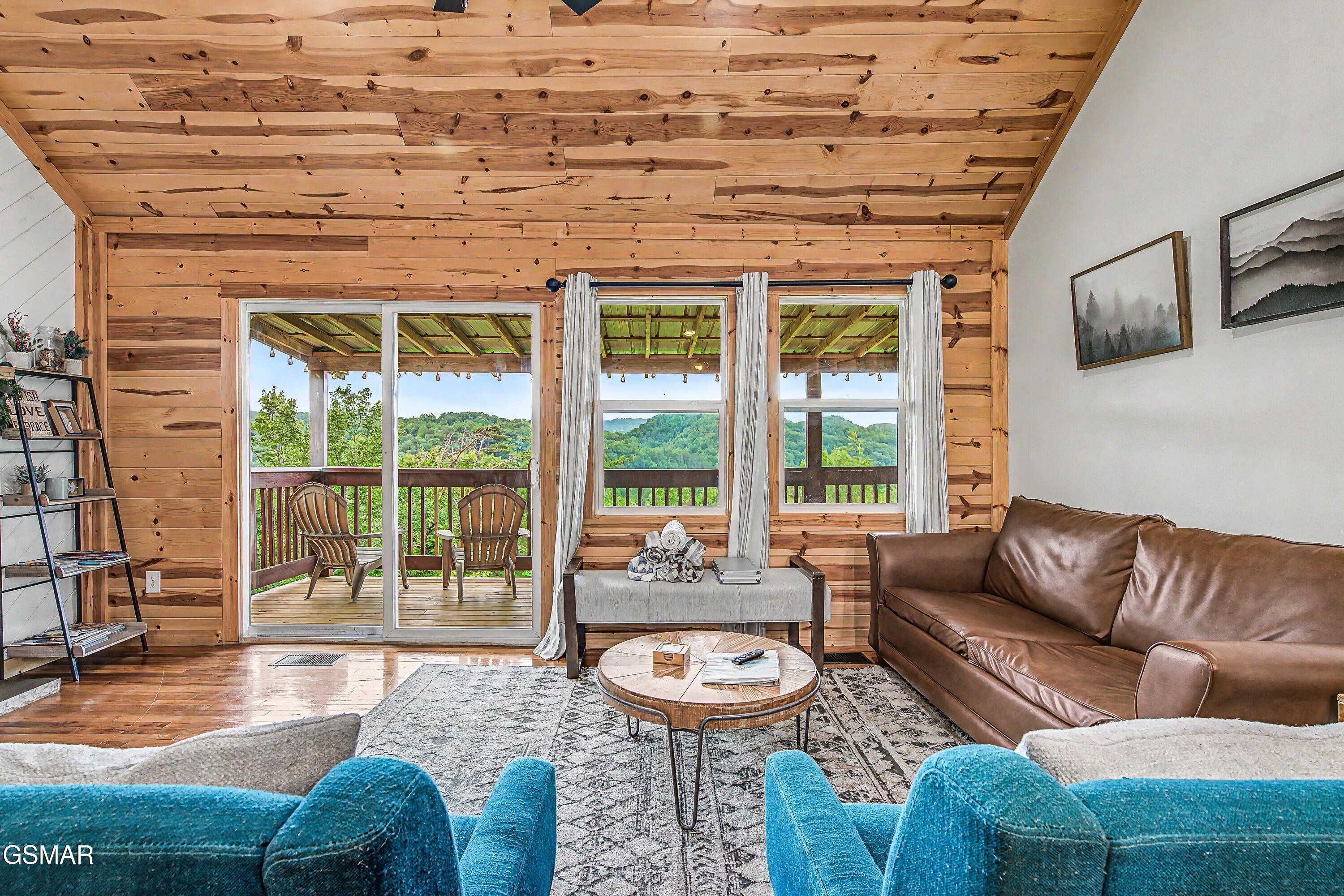 1782 Red Bone Way Sevierville TN 37876