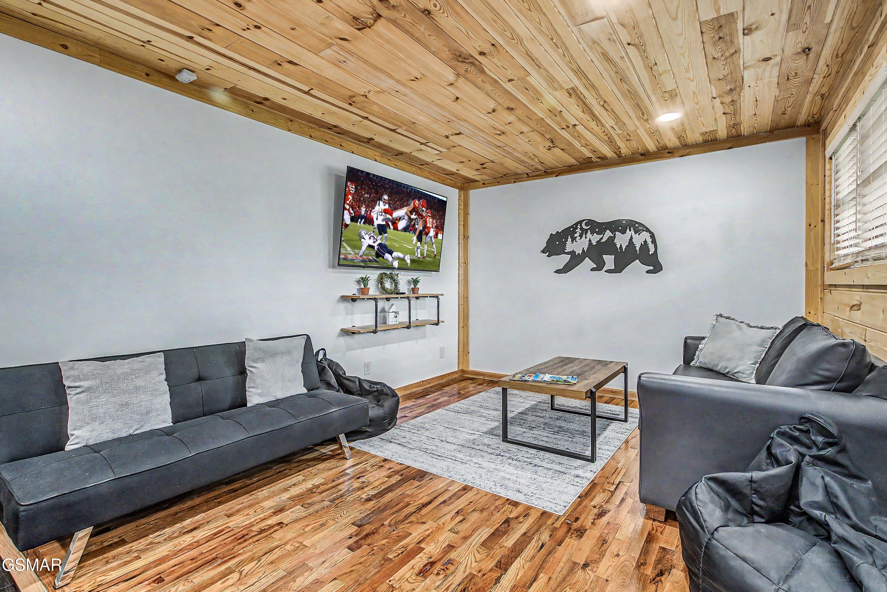 1782 Red Bone Way Sevierville TN 37876