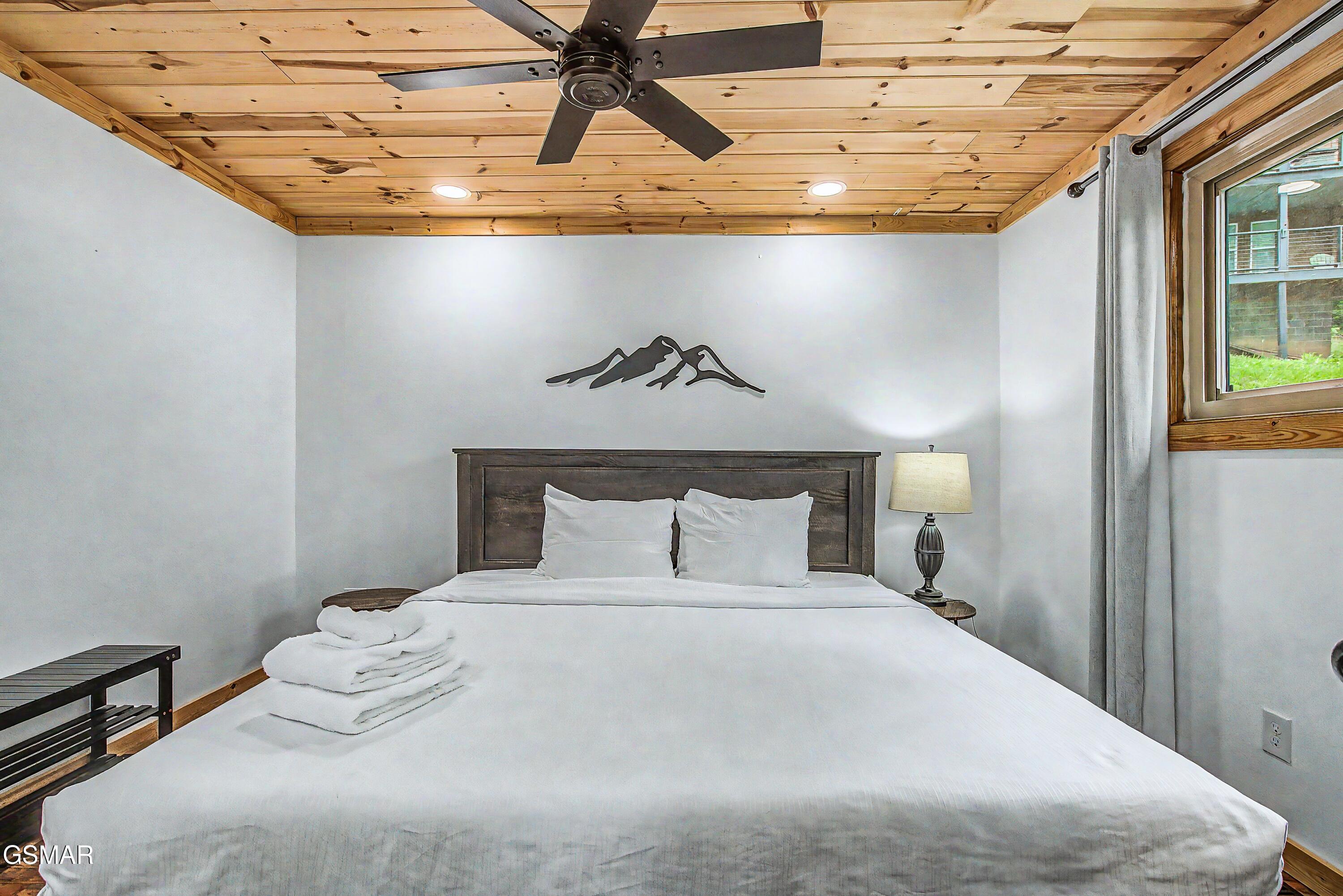 1782 Red Bone Way Sevierville TN 37876