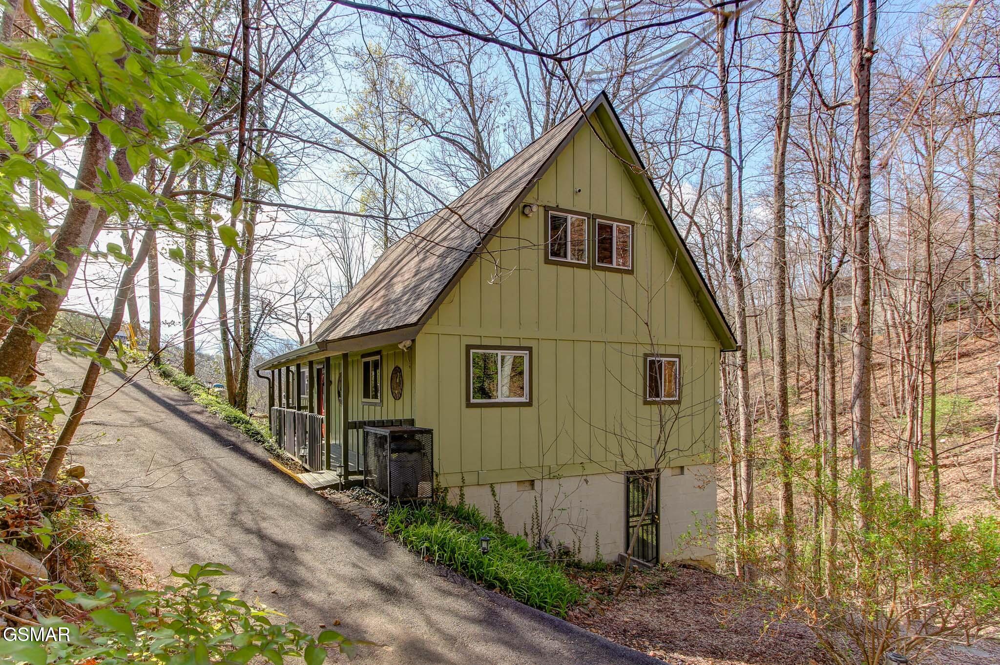 1051 Wiley Oakley Drive Gatlinburg TN 37738