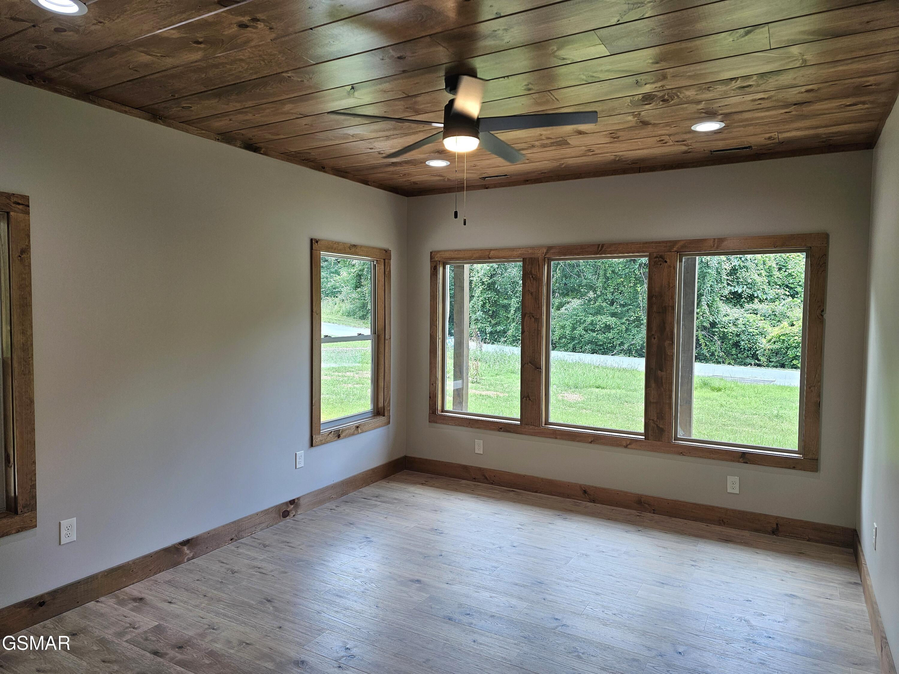 2613 Highland Park Drive Pigeon Forge TN 37863