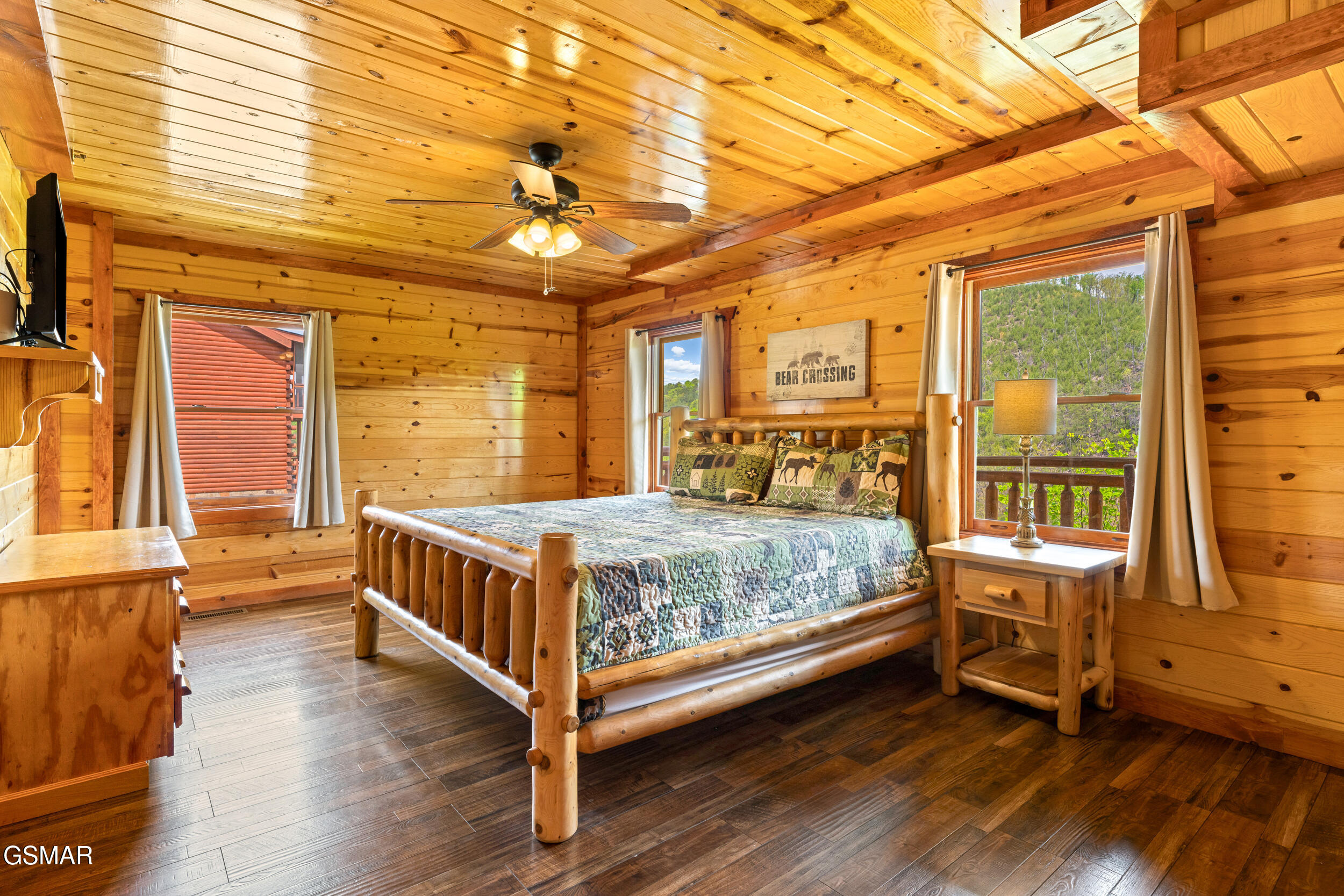 1232 Bird Nest Way Sevierville TN 37876