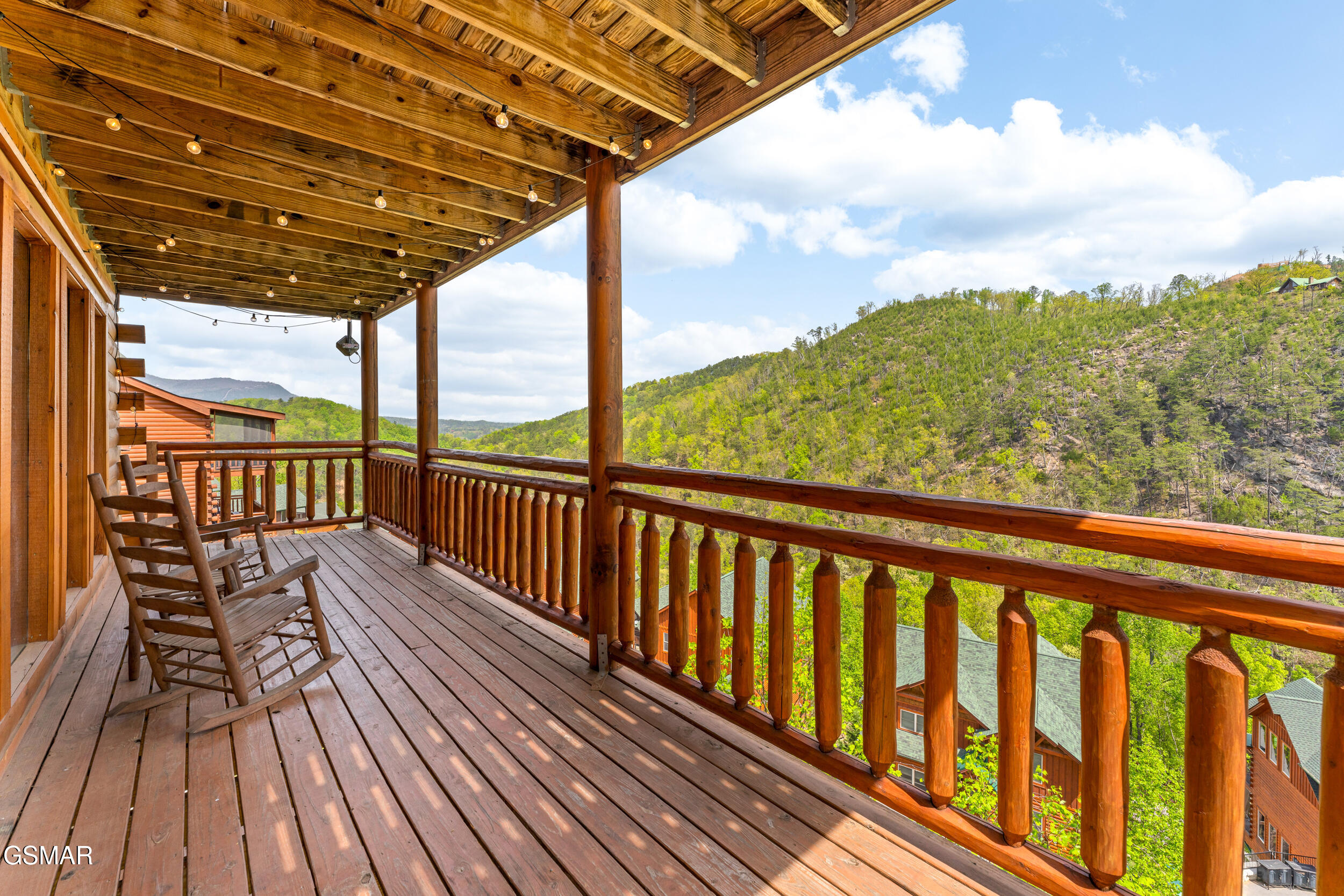 1232 Bird Nest Way Sevierville TN 37876