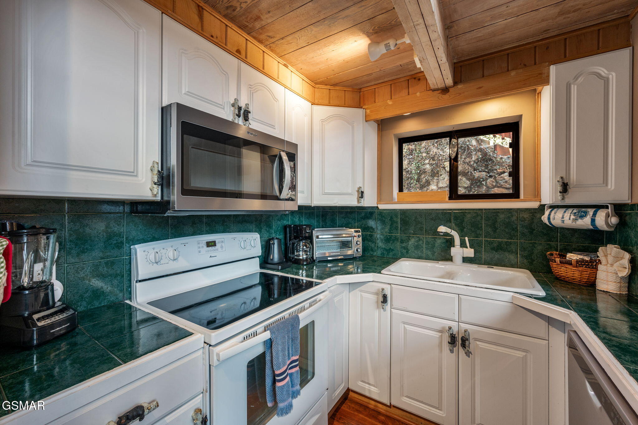 1125 Lower Alpine Way Gatlinburg TN 37738