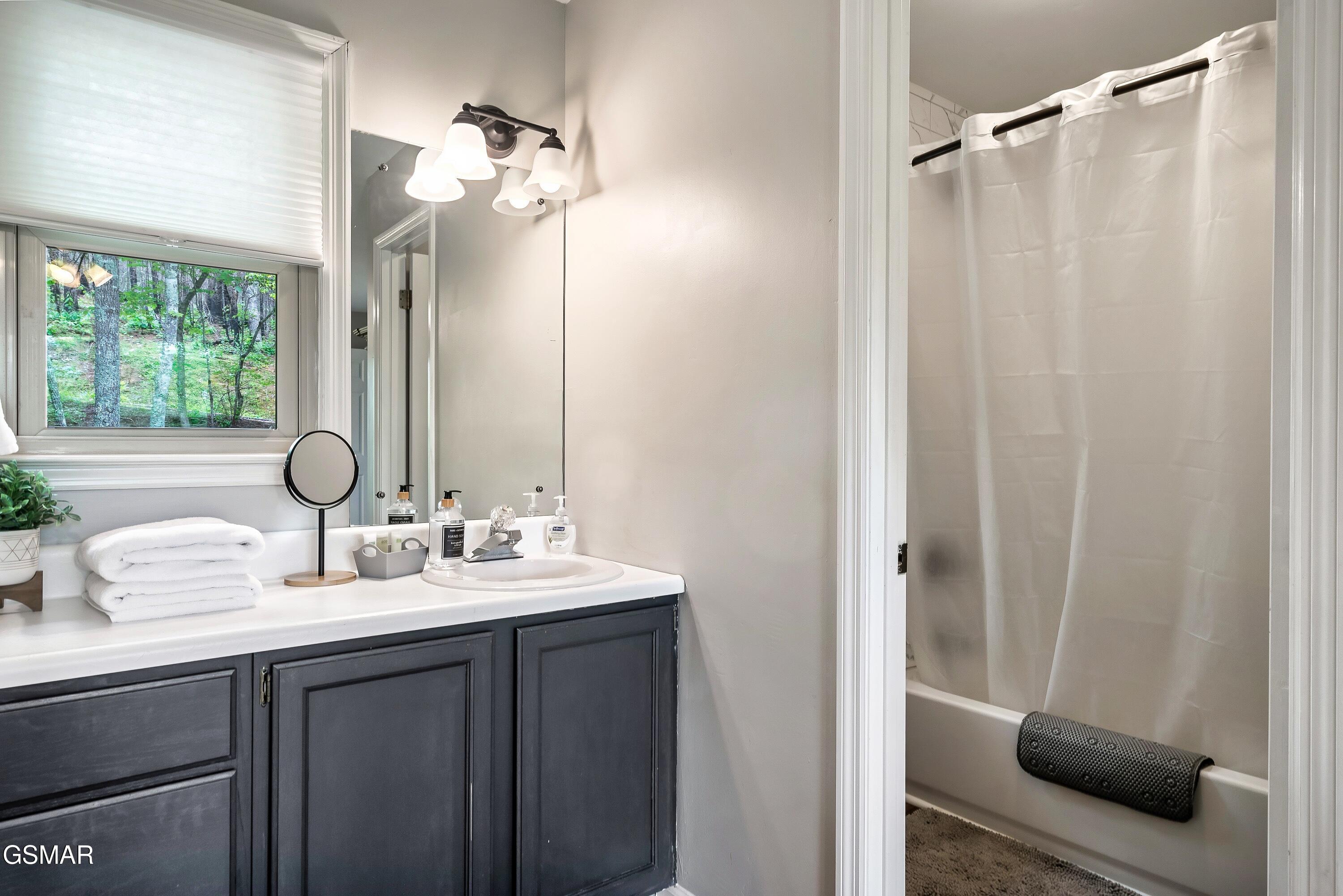 3282 Emerald Springs Loop Pigeon Forge TN 37862