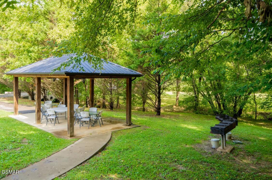 665 Gists Creek Road Sevierville TN 37876
