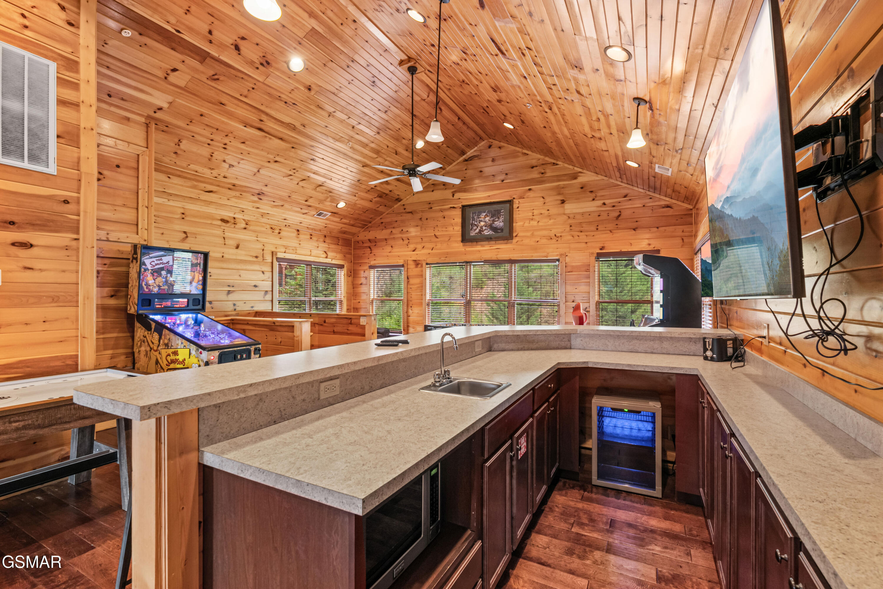 789 Mountain Stream Way Gatlinburg TN 37738