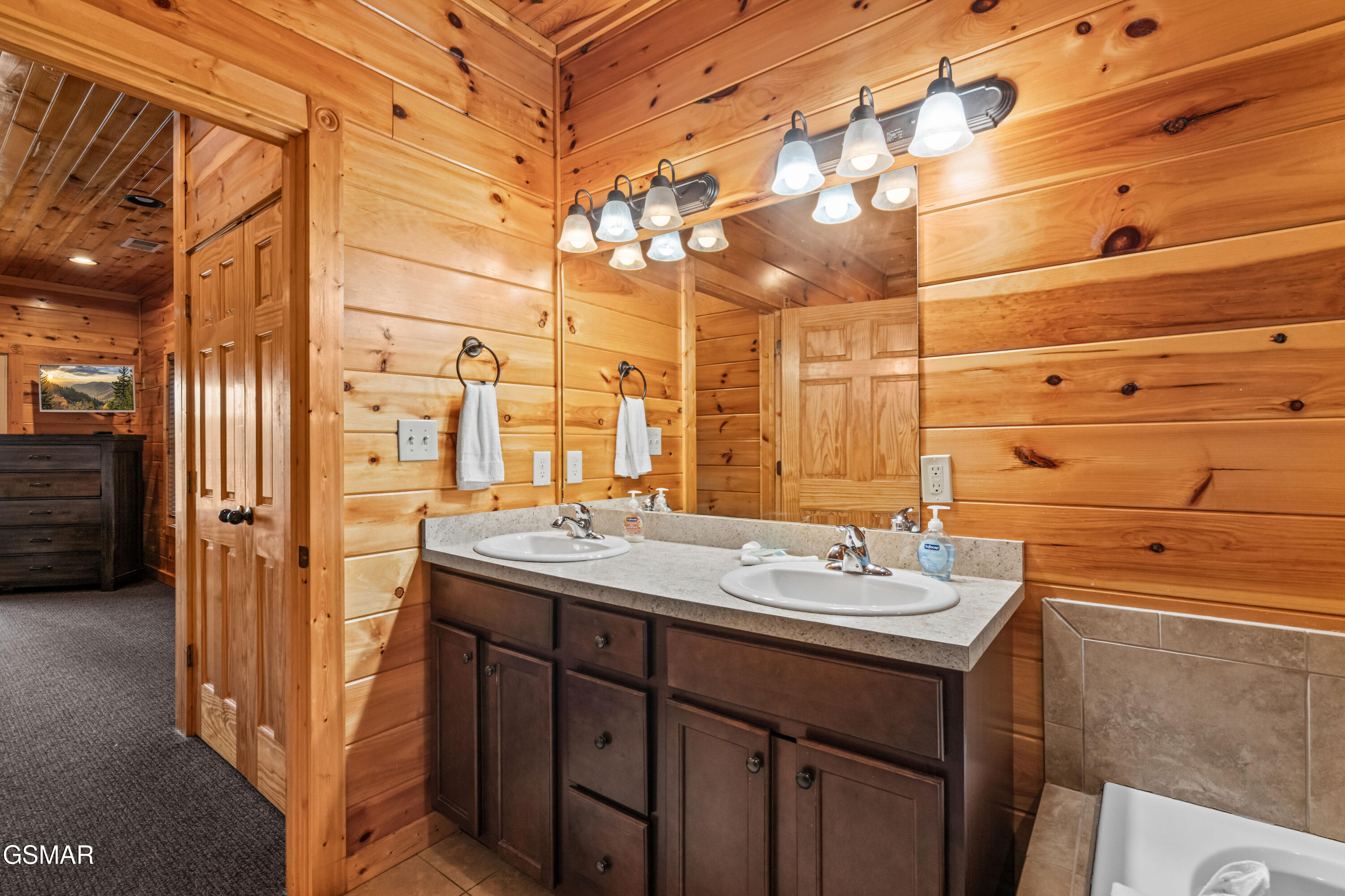 789 Mountain Stream Way Gatlinburg TN 37738