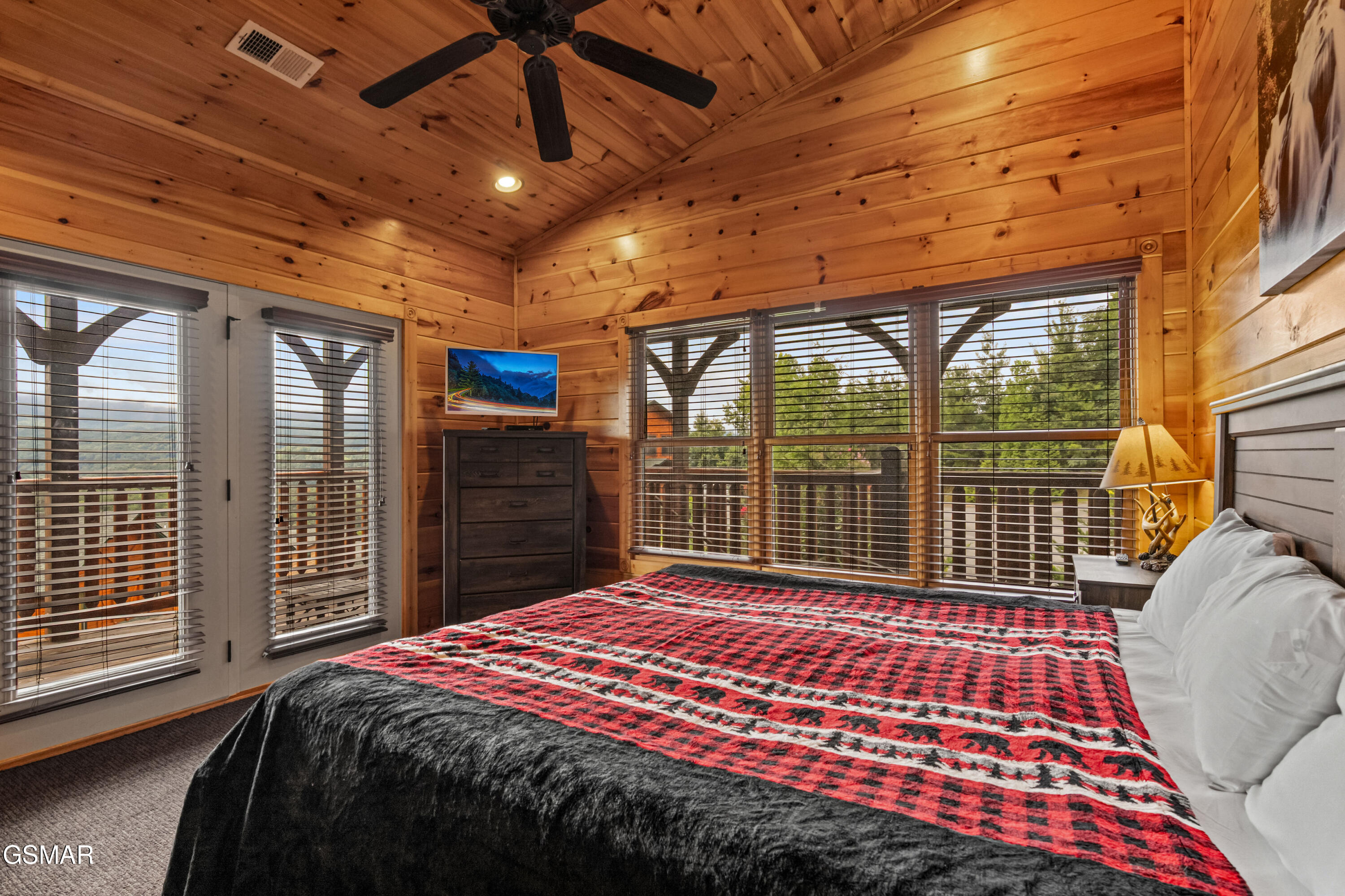 789 Mountain Stream Way Gatlinburg TN 37738