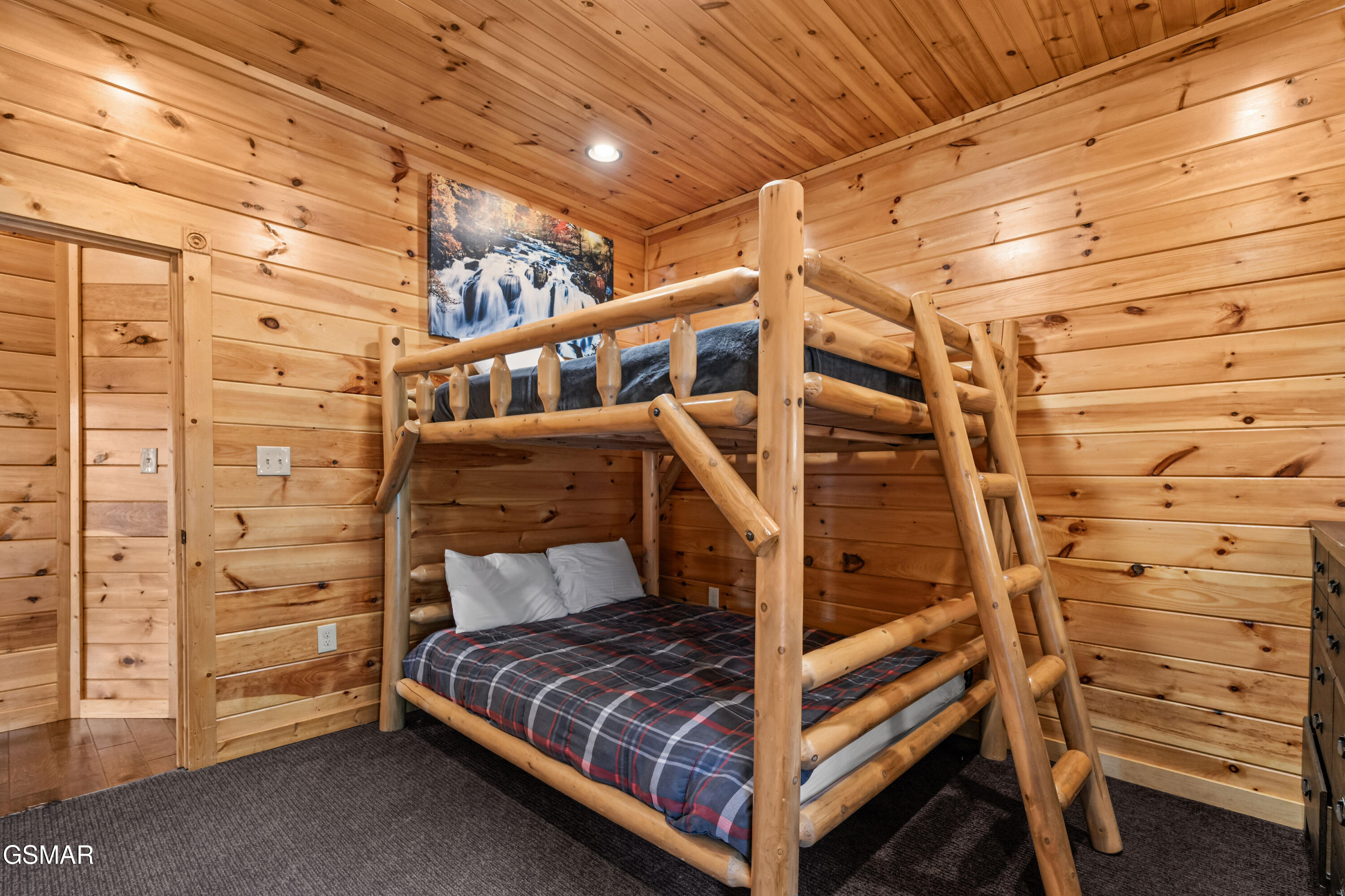 789 Mountain Stream Way Gatlinburg TN 37738
