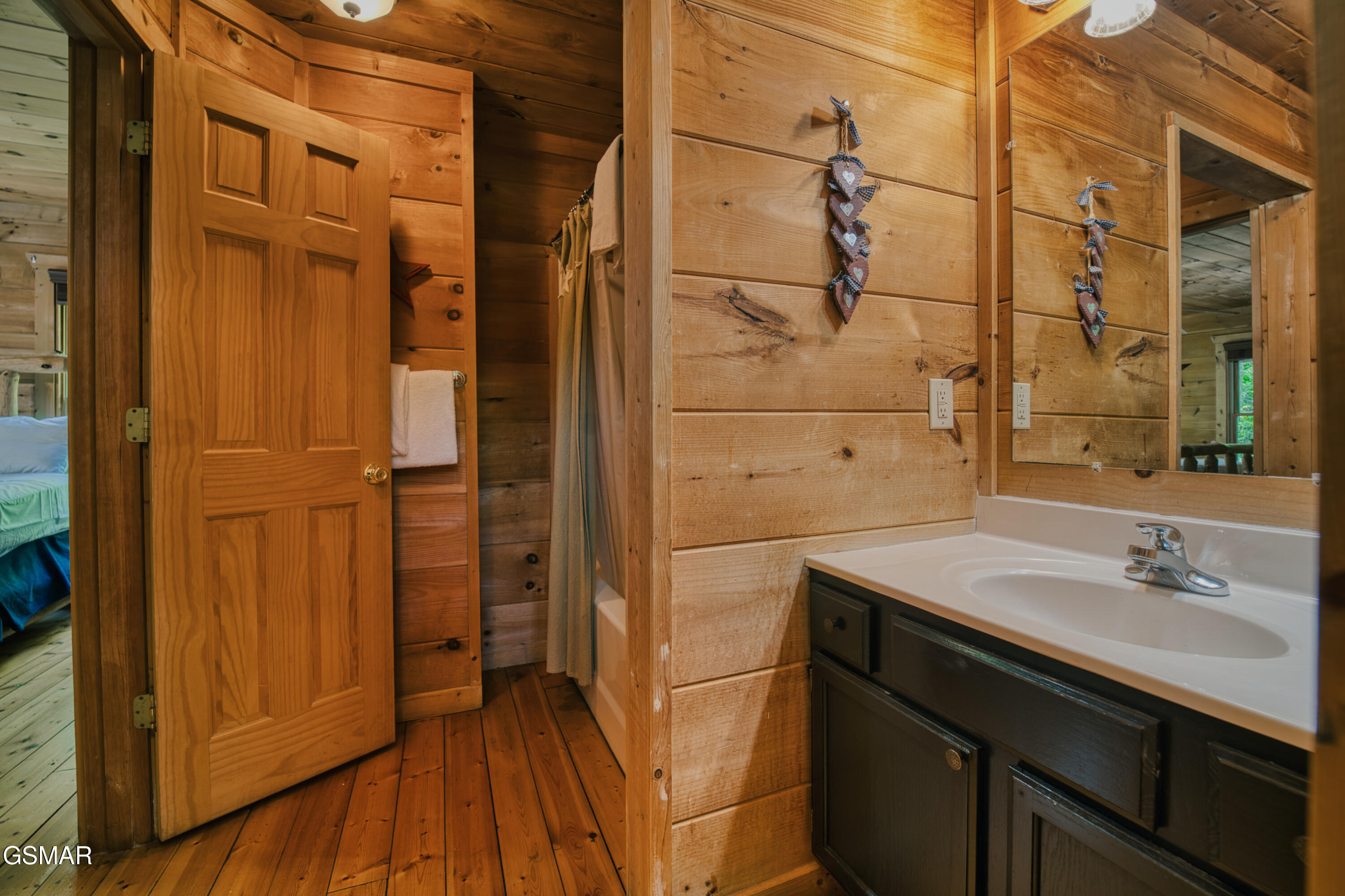 1705 Jacks Pass Sevierville TN 37876