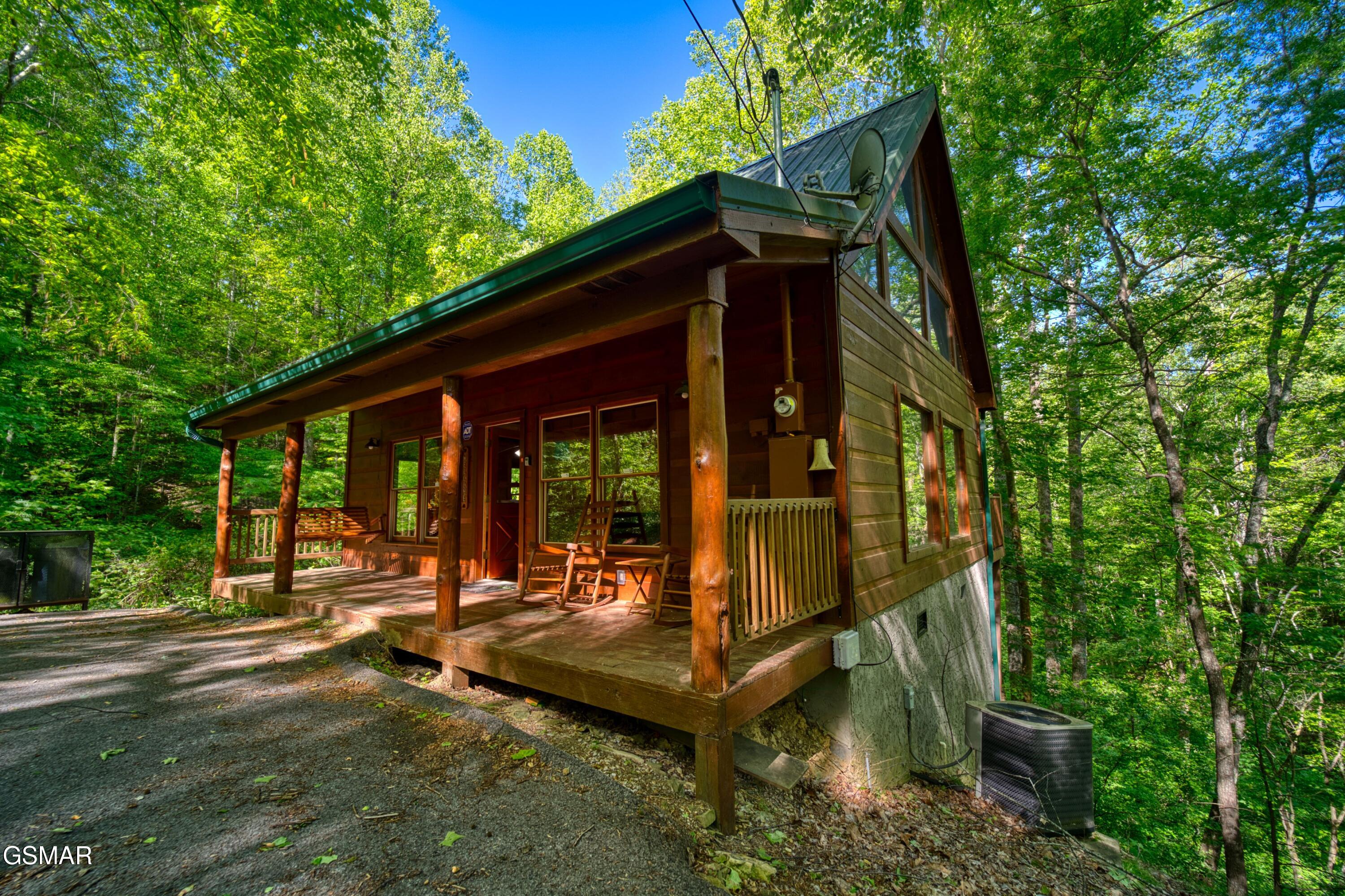 1705 Jacks Pass Sevierville TN 37876