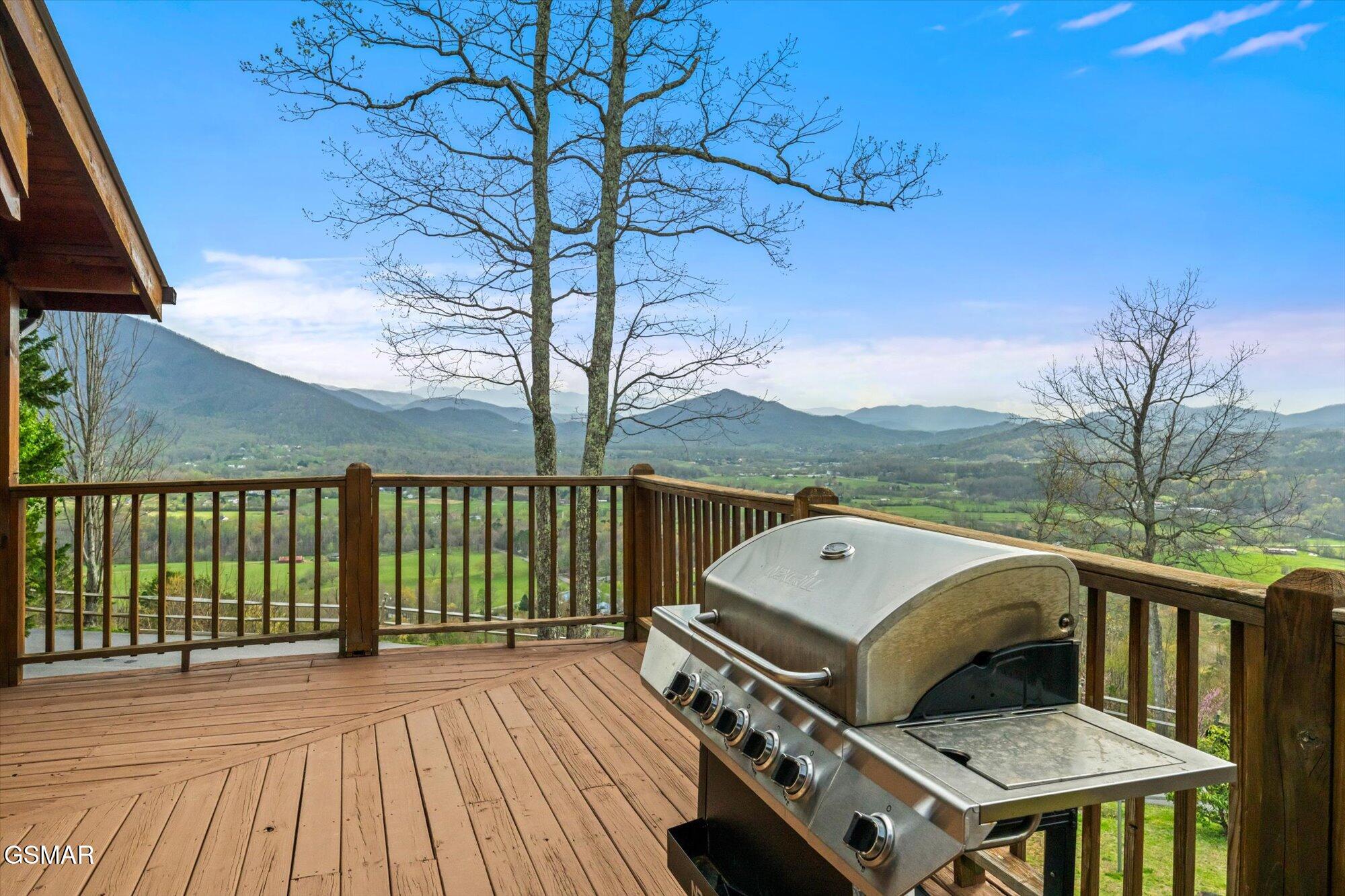 2485 Black Bear Ridge Way Sevierville TN 37862