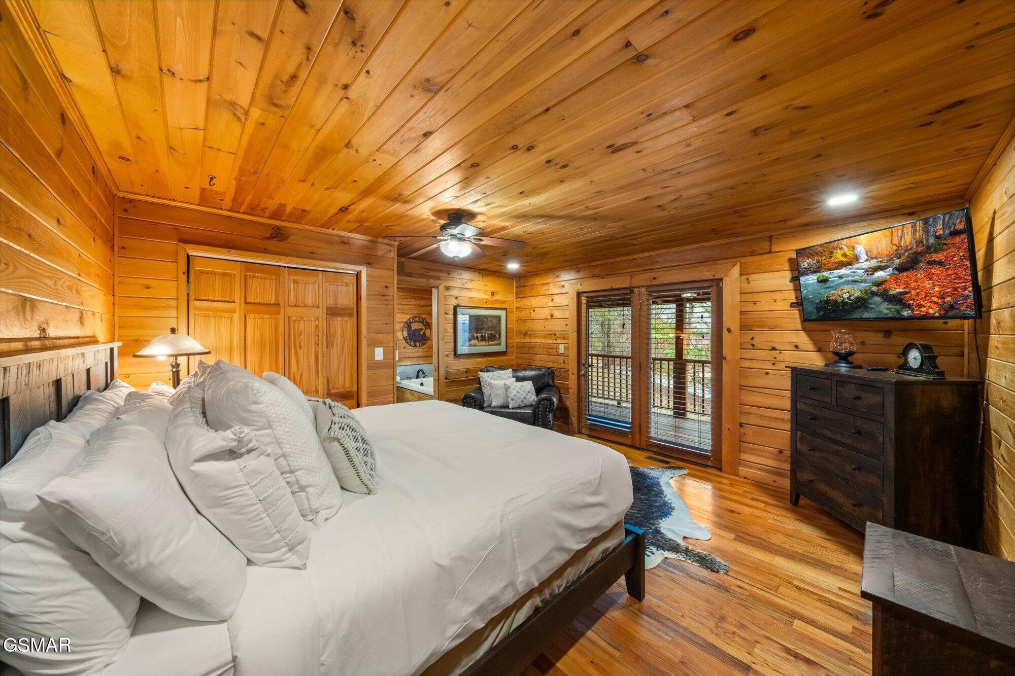 2485 Black Bear Ridge Way Sevierville TN 37862