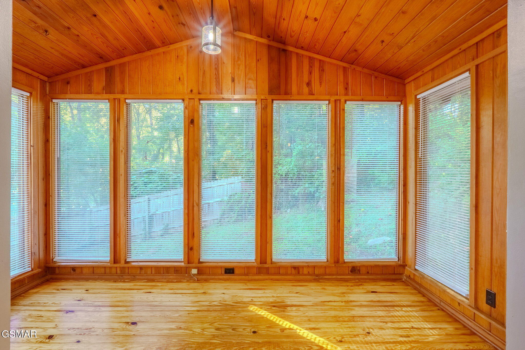 2528 & 2618 Shaler Lane Knoxville TN 37920