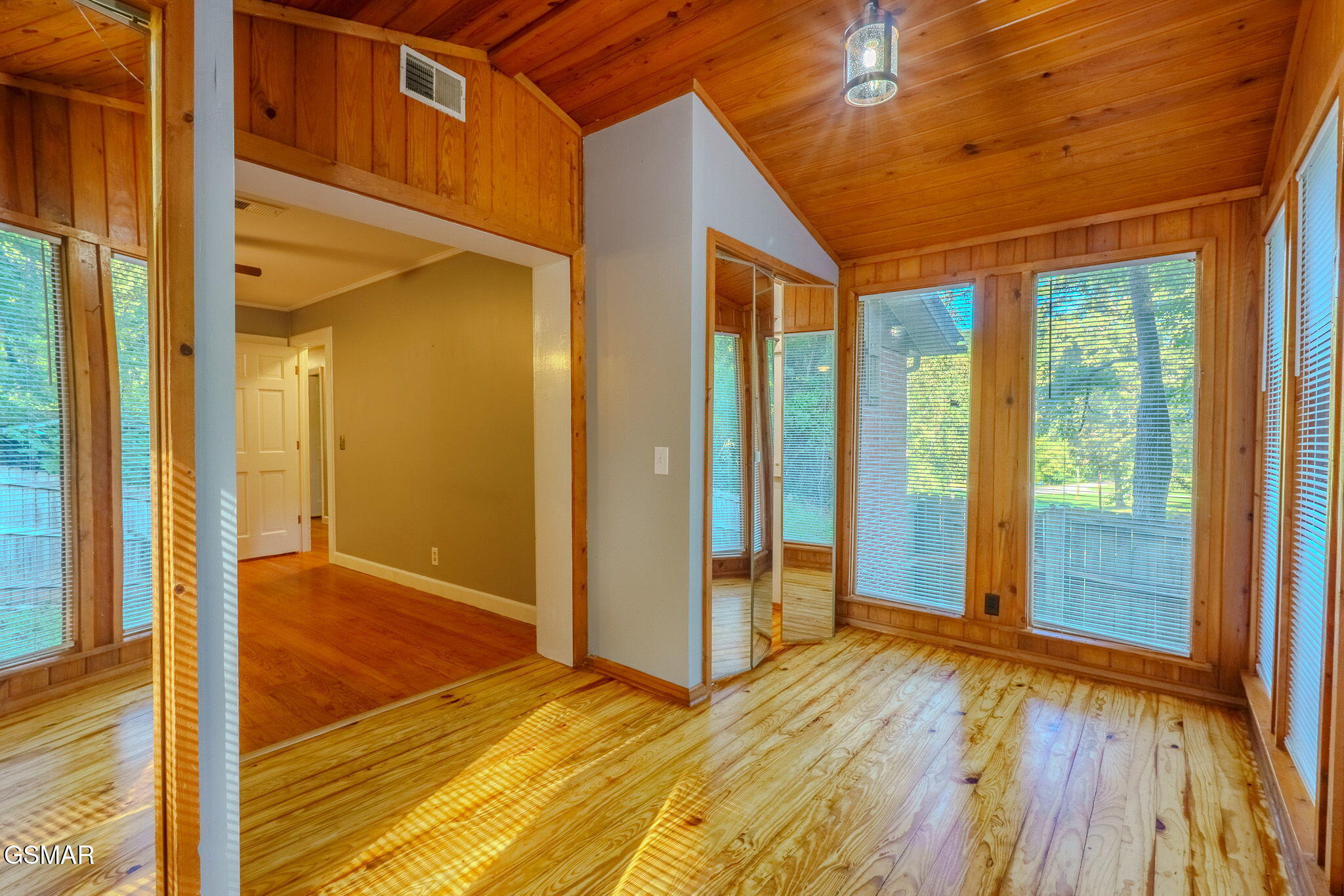 2528 & 2618 Shaler Lane Knoxville TN 37920