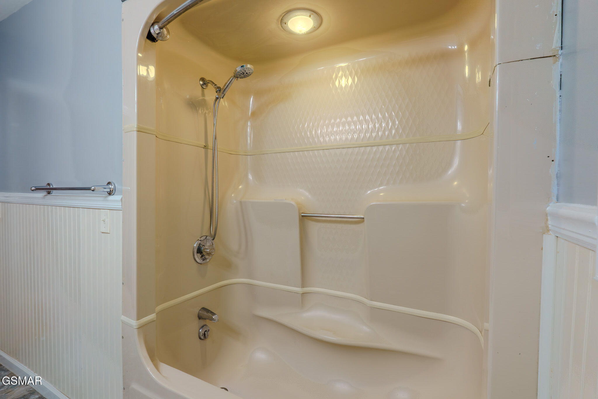 2528 & 2618 Shaler Lane Knoxville TN 37920