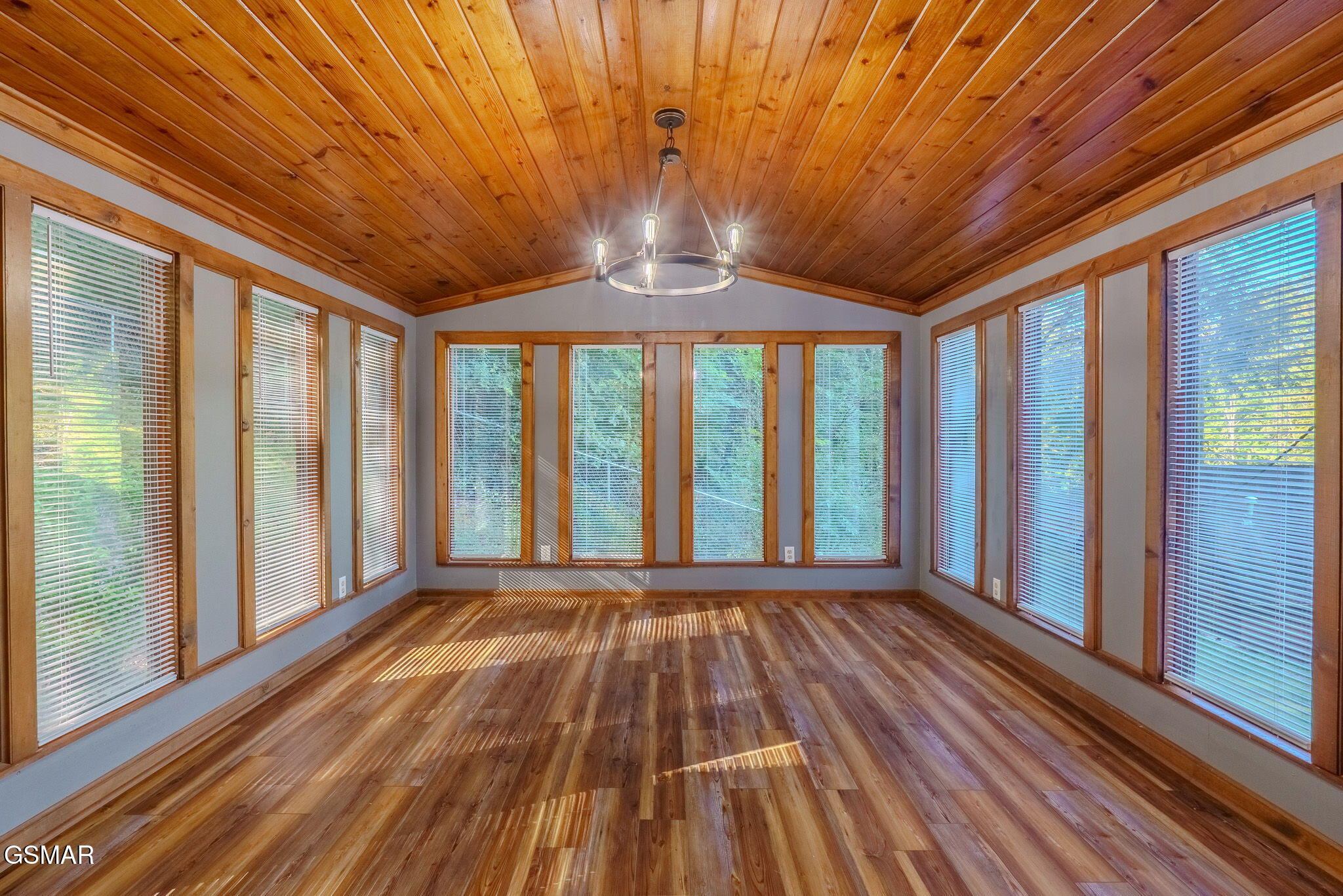 2528 & 2618 Shaler Lane Knoxville TN 37920