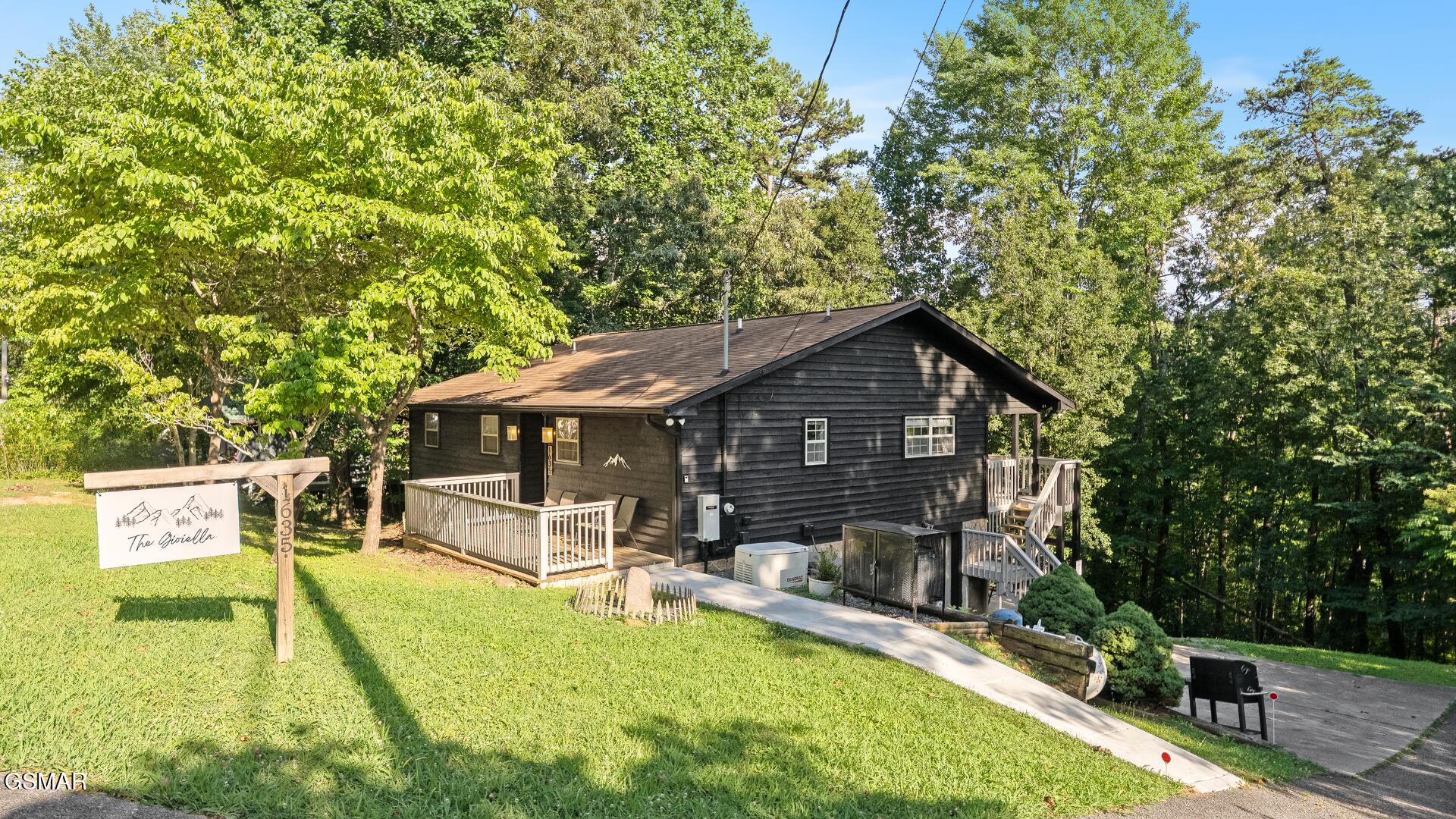 1635 S Mountain View Road Sevierville TN 37876