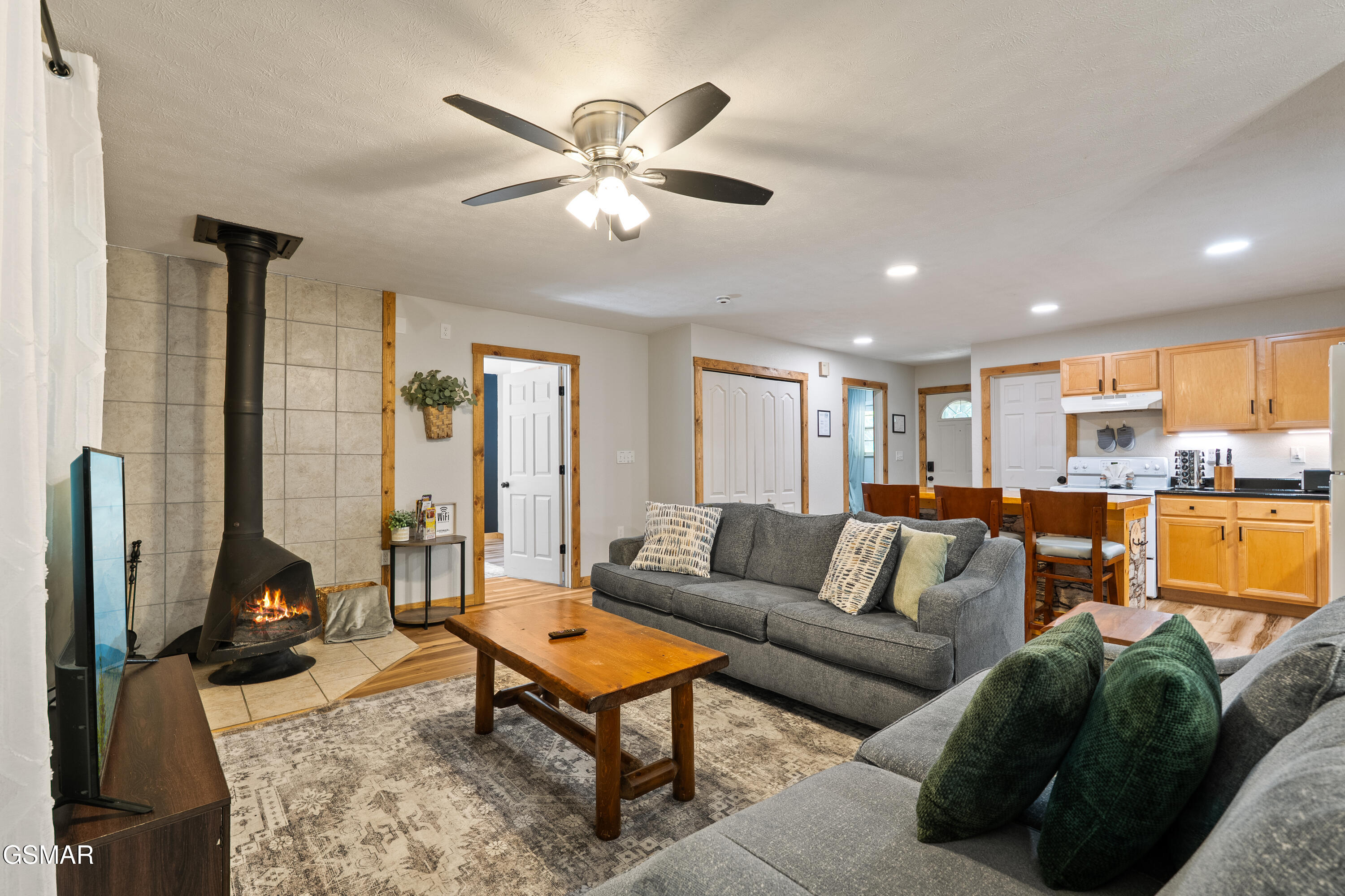1635 S Mountain View Road Sevierville TN 37876