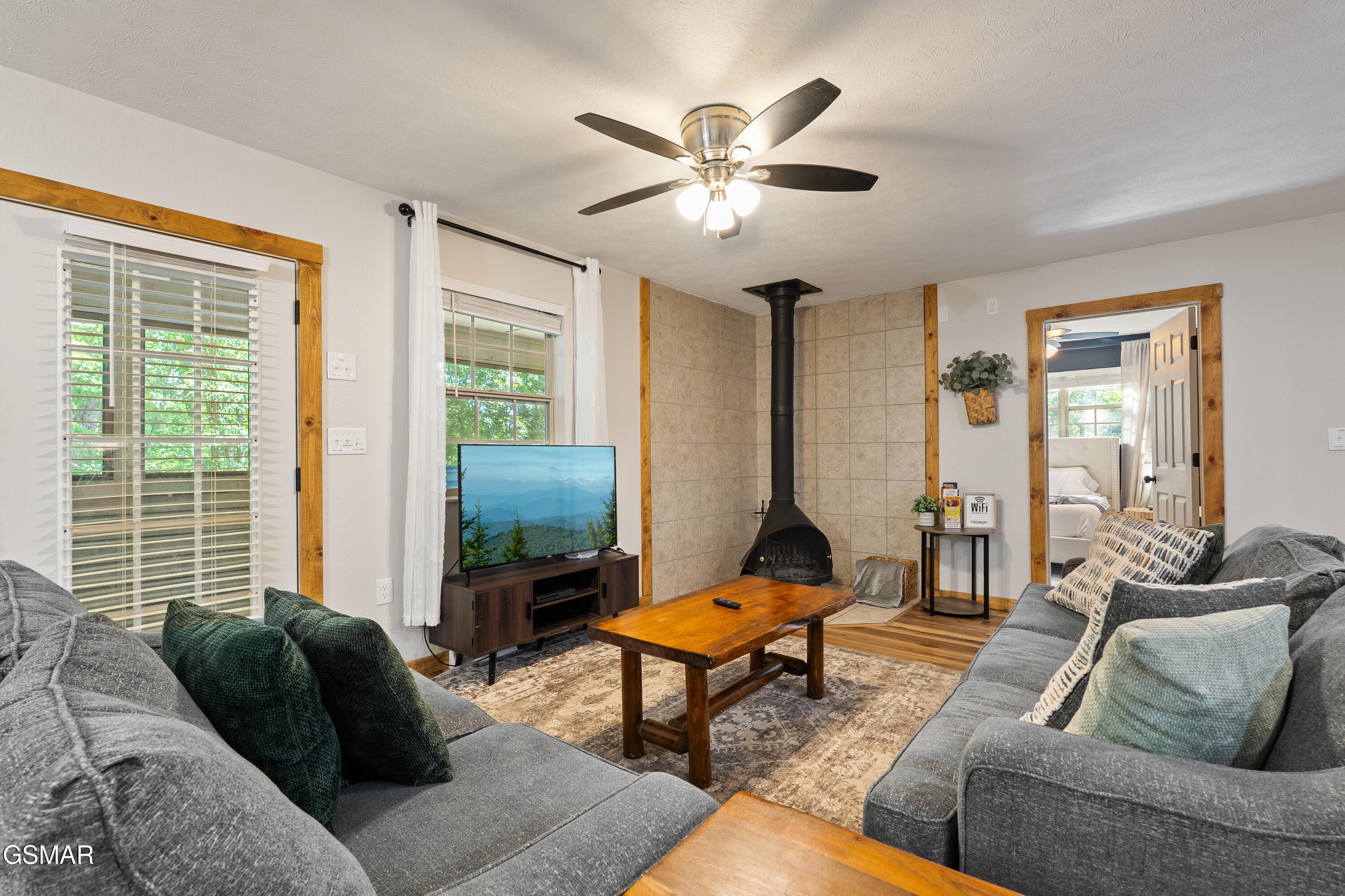 1635 S Mountain View Road Sevierville TN 37876