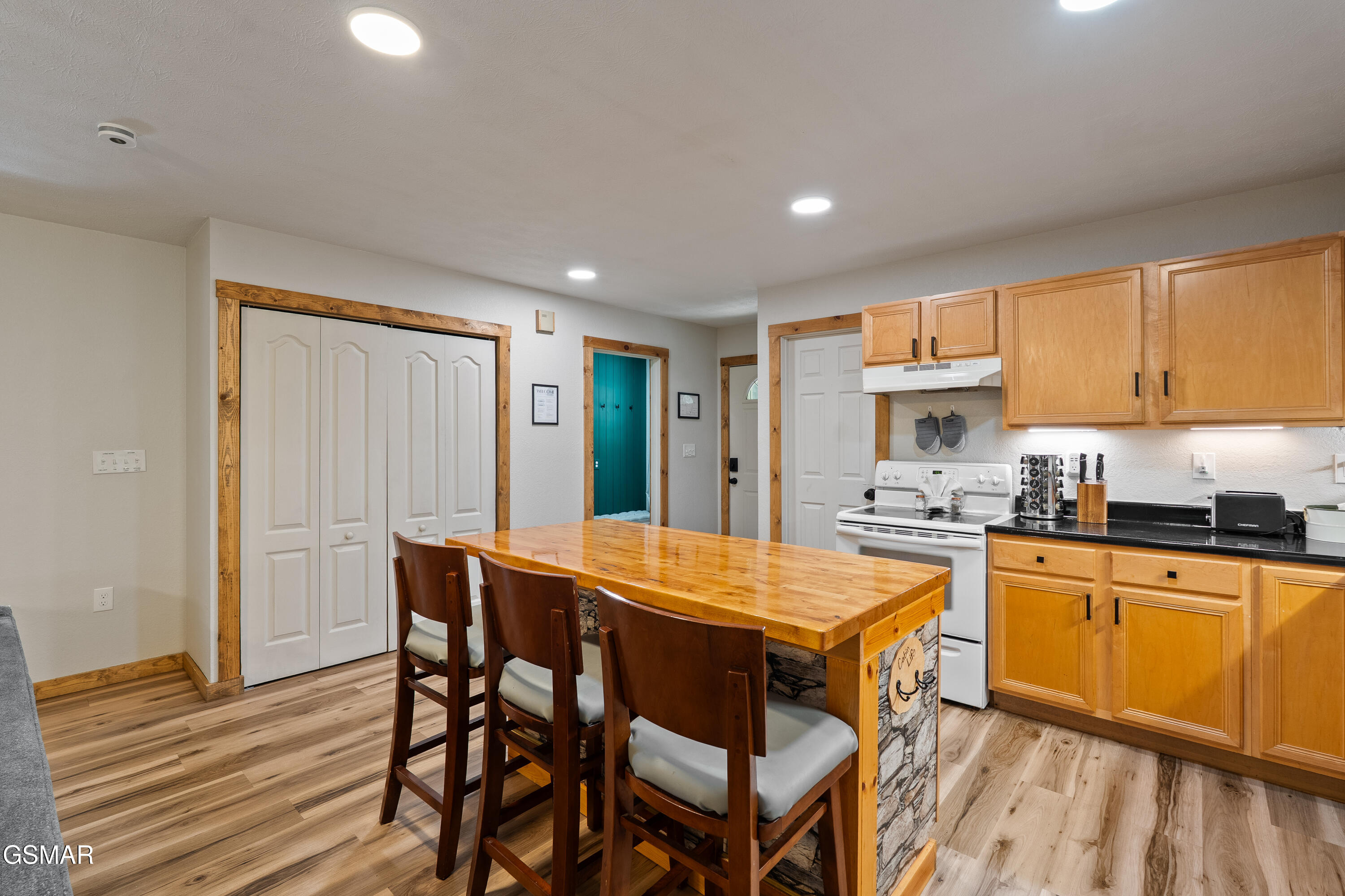 1635 S Mountain View Road Sevierville TN 37876