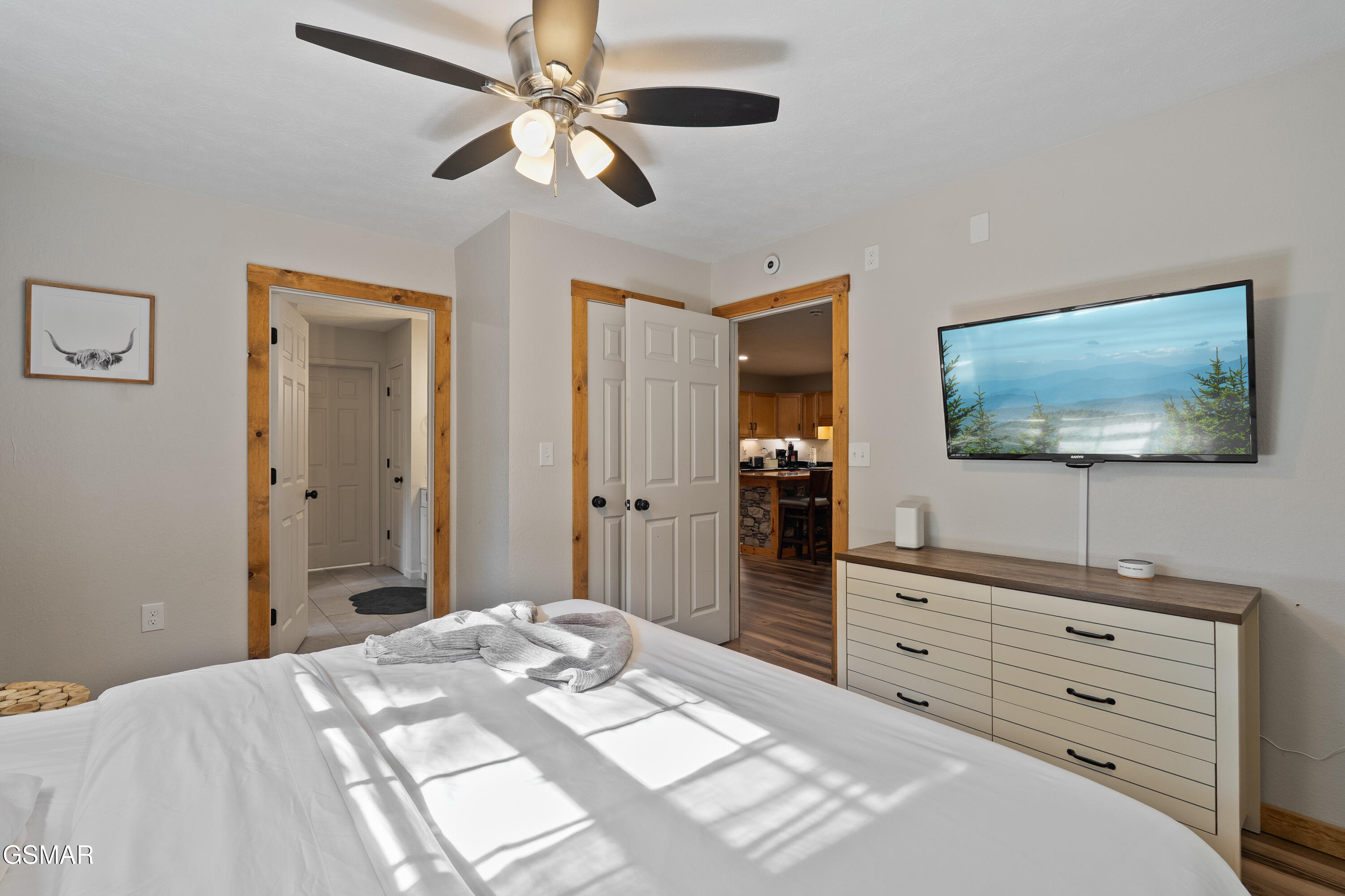 1635 S Mountain View Road Sevierville TN 37876